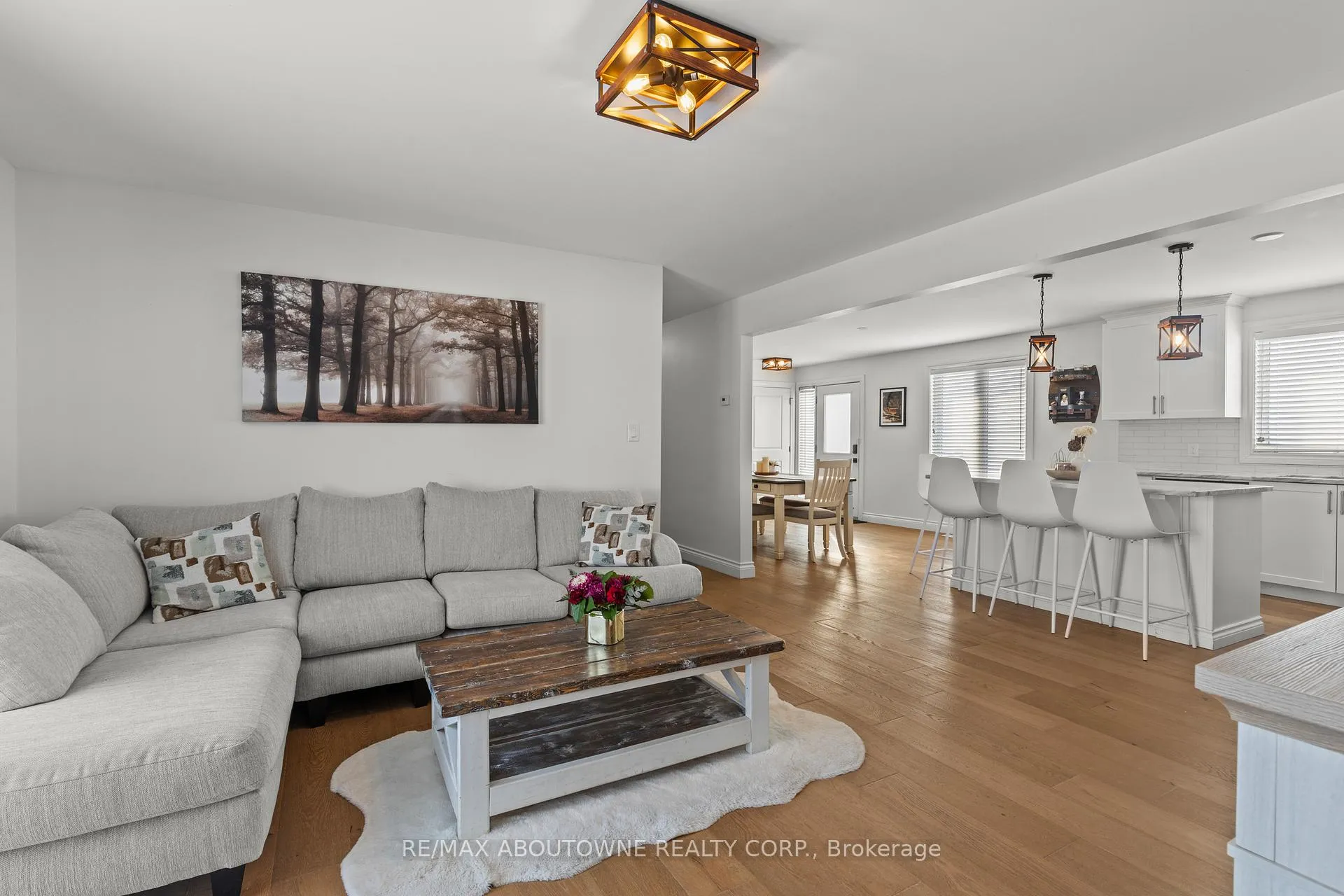 Photo 16 of 214 Binbrook Road, Hamilton, Rural Glanbrook — HOMEH