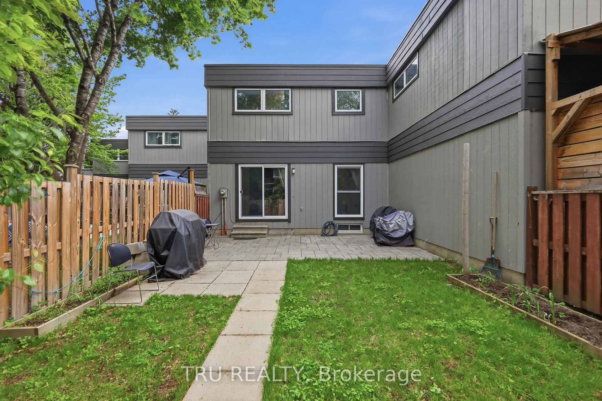 Photo 37 of Unit 37, 24 Compata Way, Ottawa, Blackburn Hamlet (South) — HOMEH