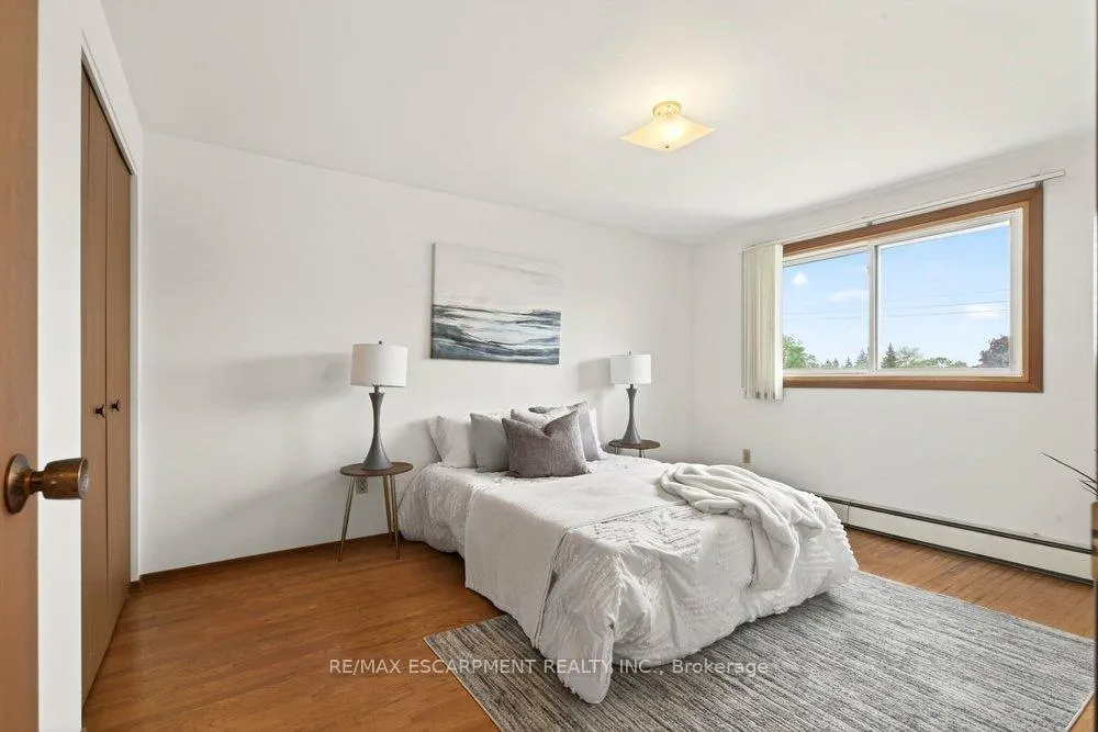 Photo 12 of 134 Greeningdon Drive, Hamilton, Greeningdon — HOMEH