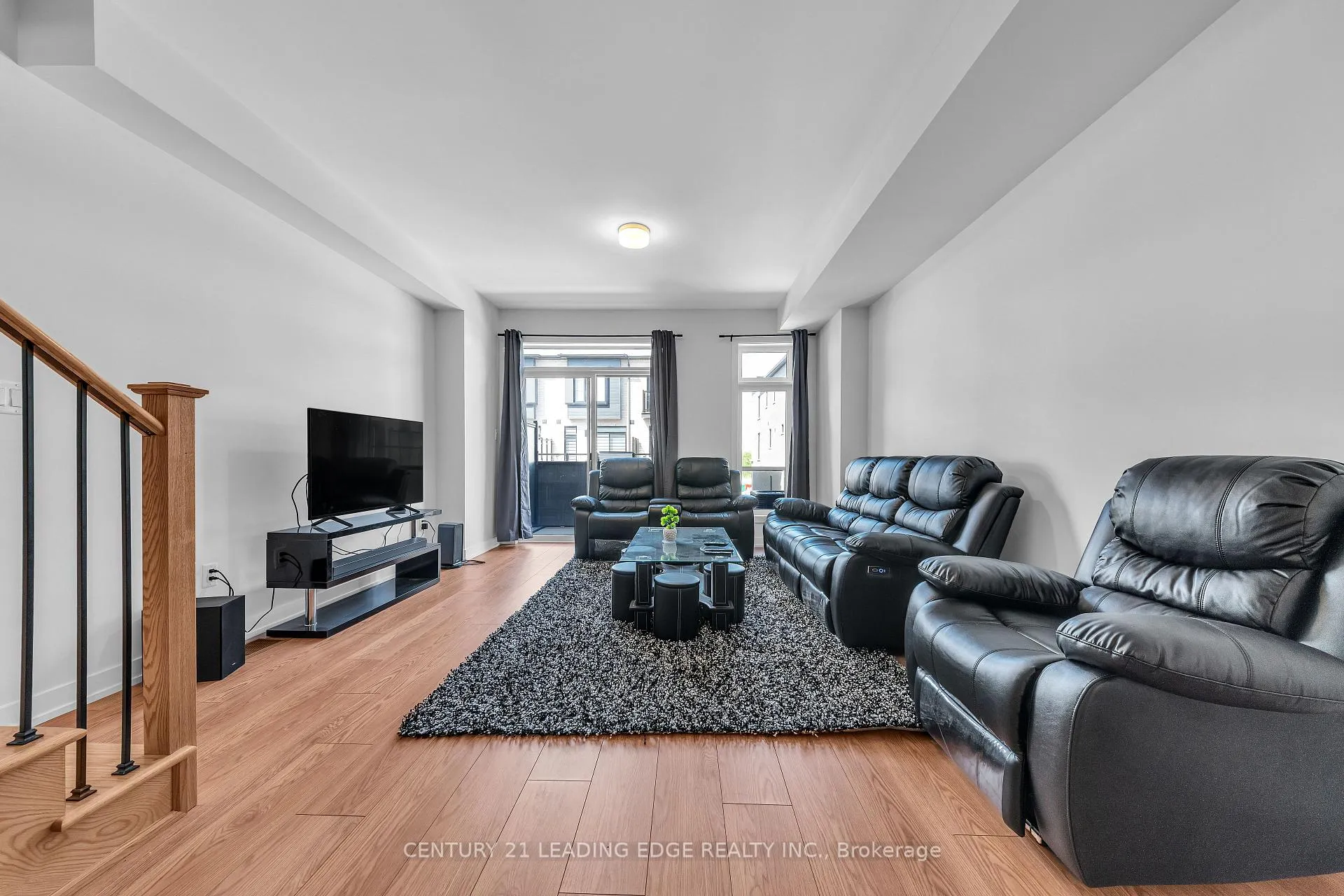 Photo 16 of 25 Pluto Way, Whitby, Brooklin — HOMEH