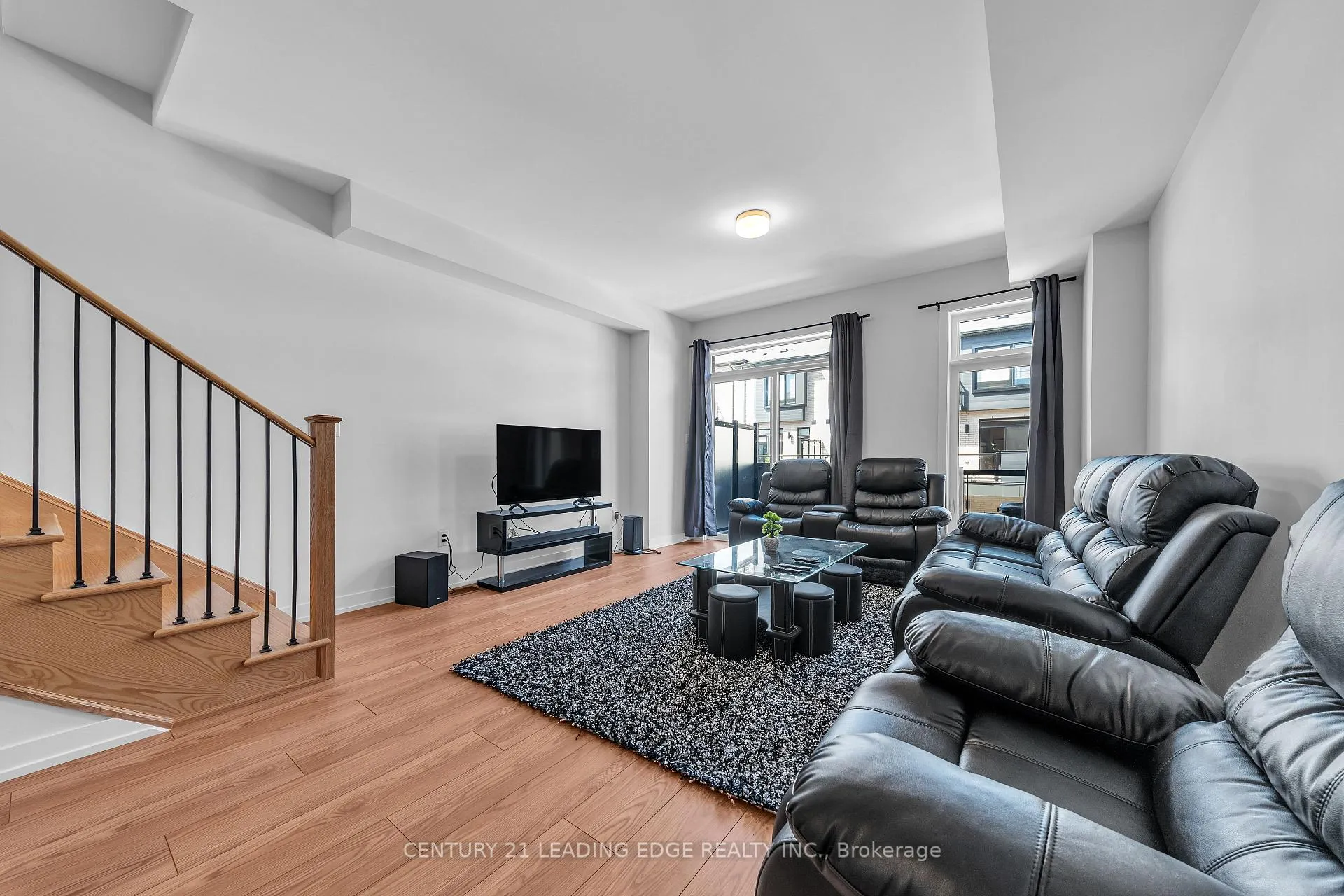 Photo 18 of 25 Pluto Way, Whitby, Brooklin — HOMEH