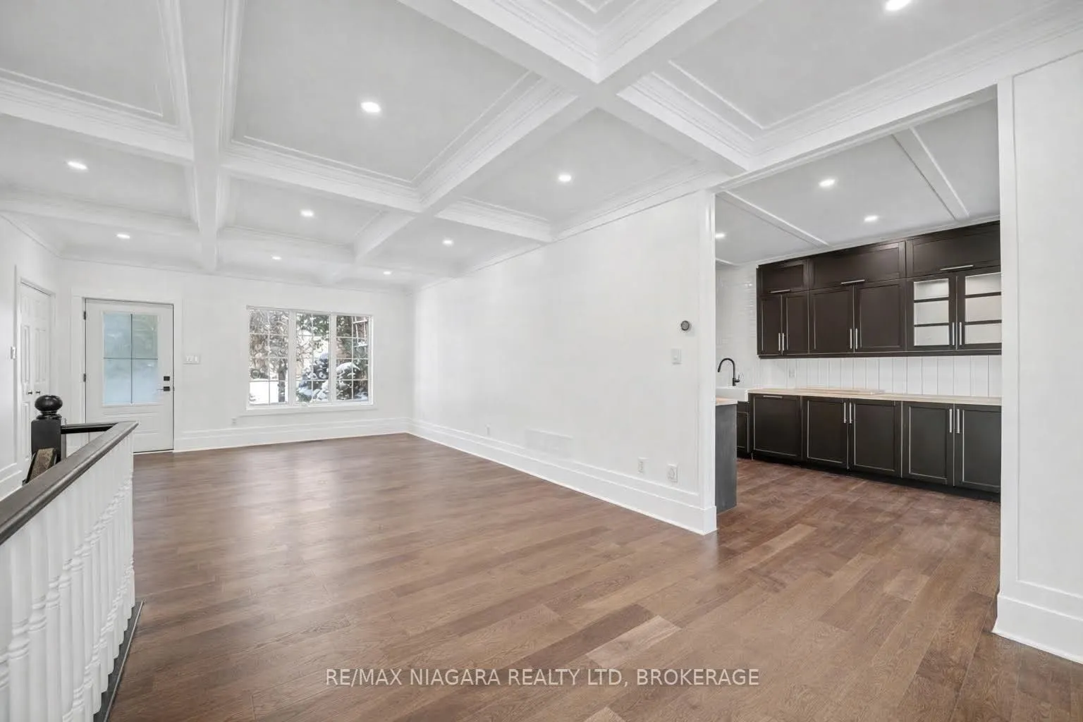 Photo 9 of 41 Morrison Crescent, Grimsby, Grimsby Beach — HOMEH