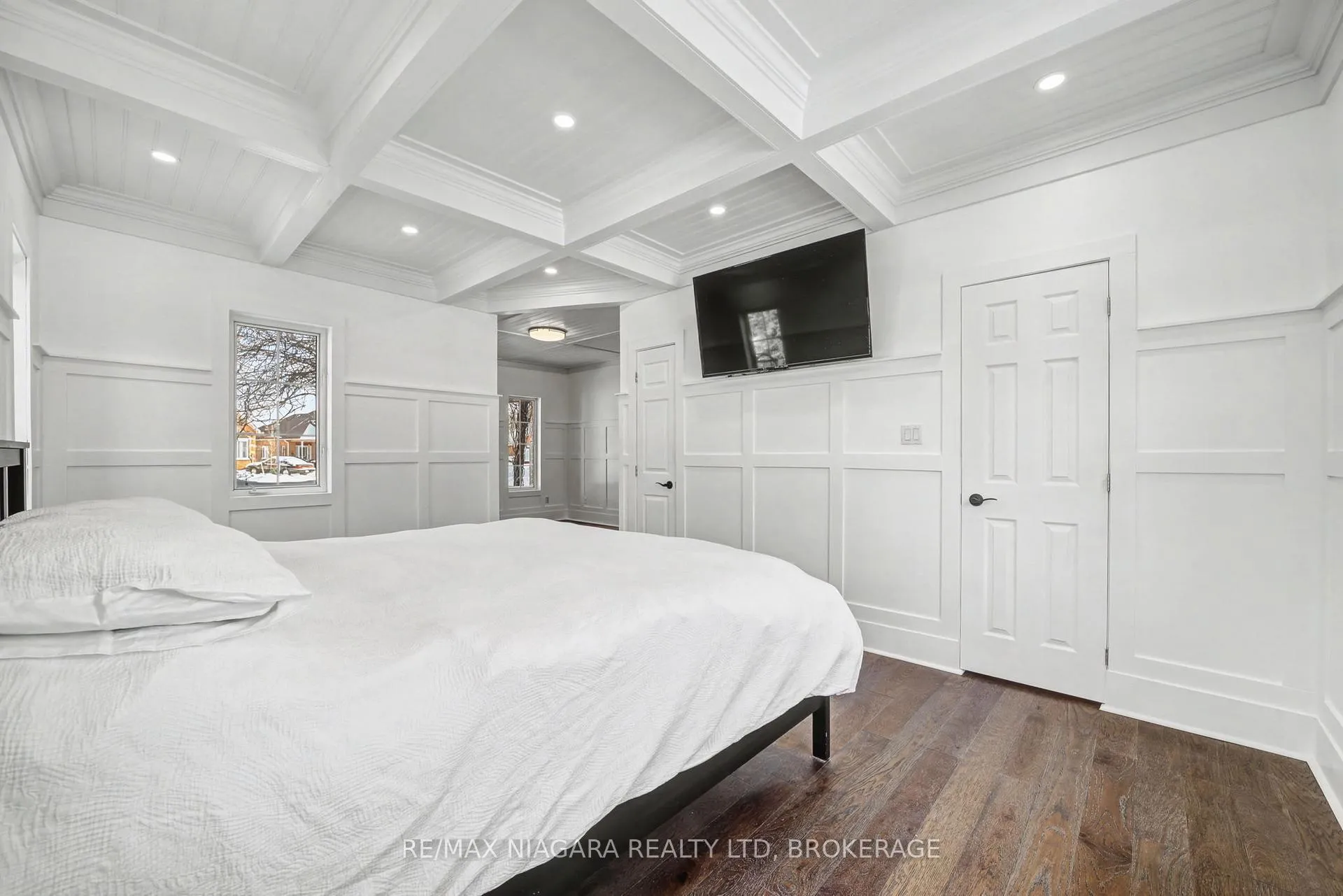 Photo 13 of 41 Morrison Crescent, Grimsby, Grimsby Beach — HOMEH