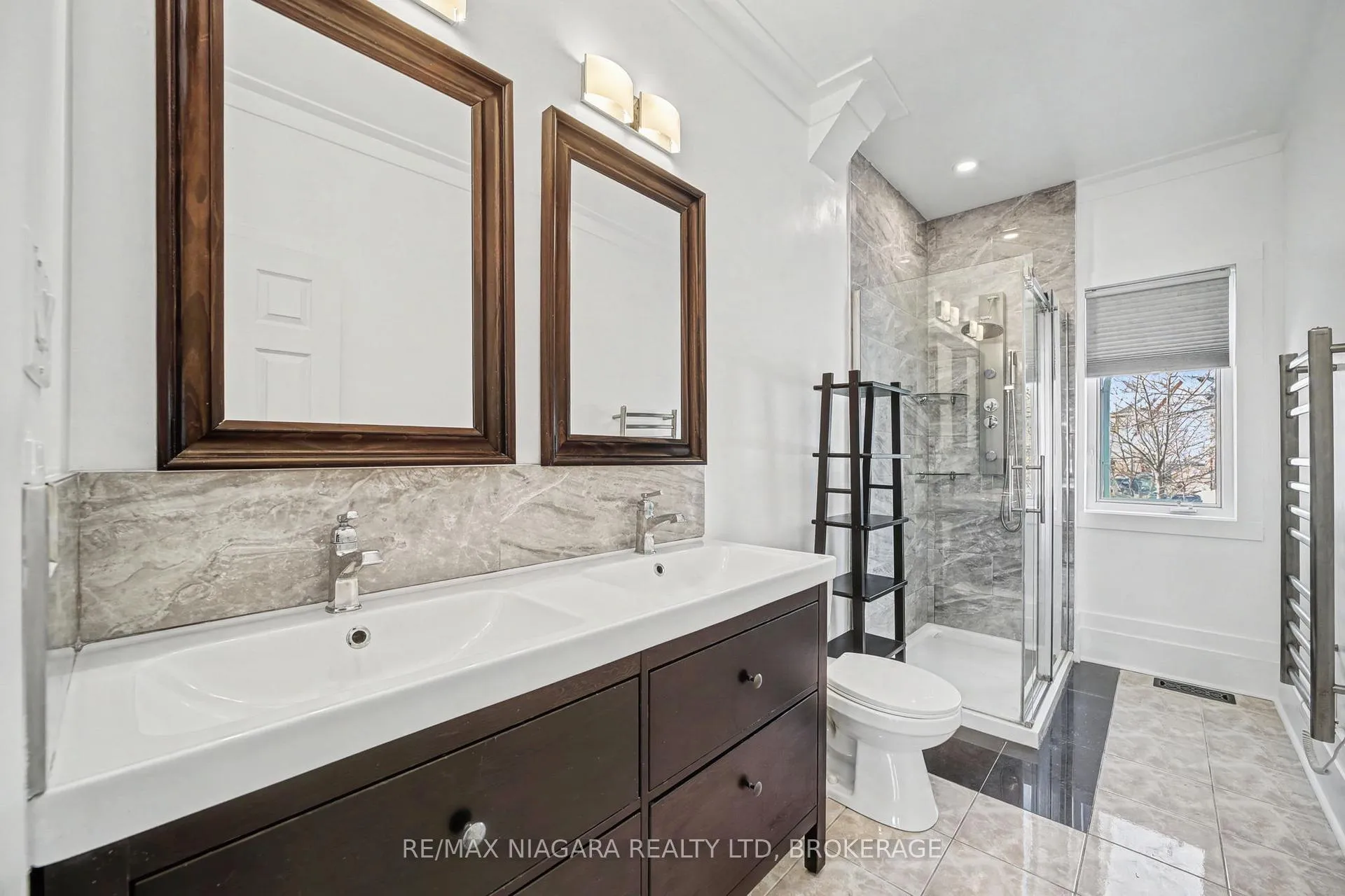 Photo 15 of 41 Morrison Crescent, Grimsby, Grimsby Beach — HOMEH