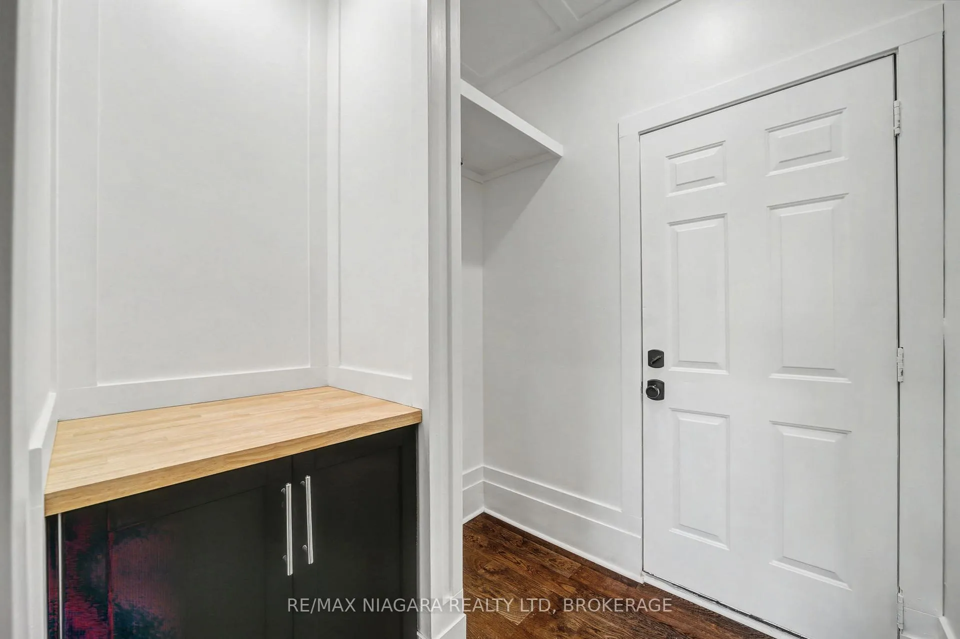 Photo 19 of 41 Morrison Crescent, Grimsby, Grimsby Beach — HOMEH