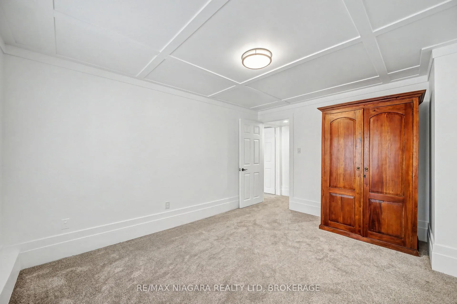 Photo 31 of 41 Morrison Crescent, Grimsby, Grimsby Beach — HOMEH
