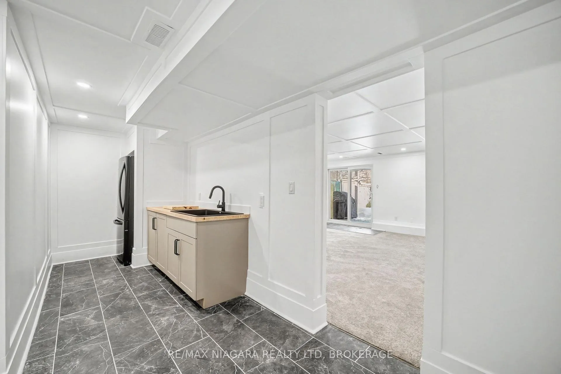 Photo 34 of 41 Morrison Crescent, Grimsby, Grimsby Beach — HOMEH