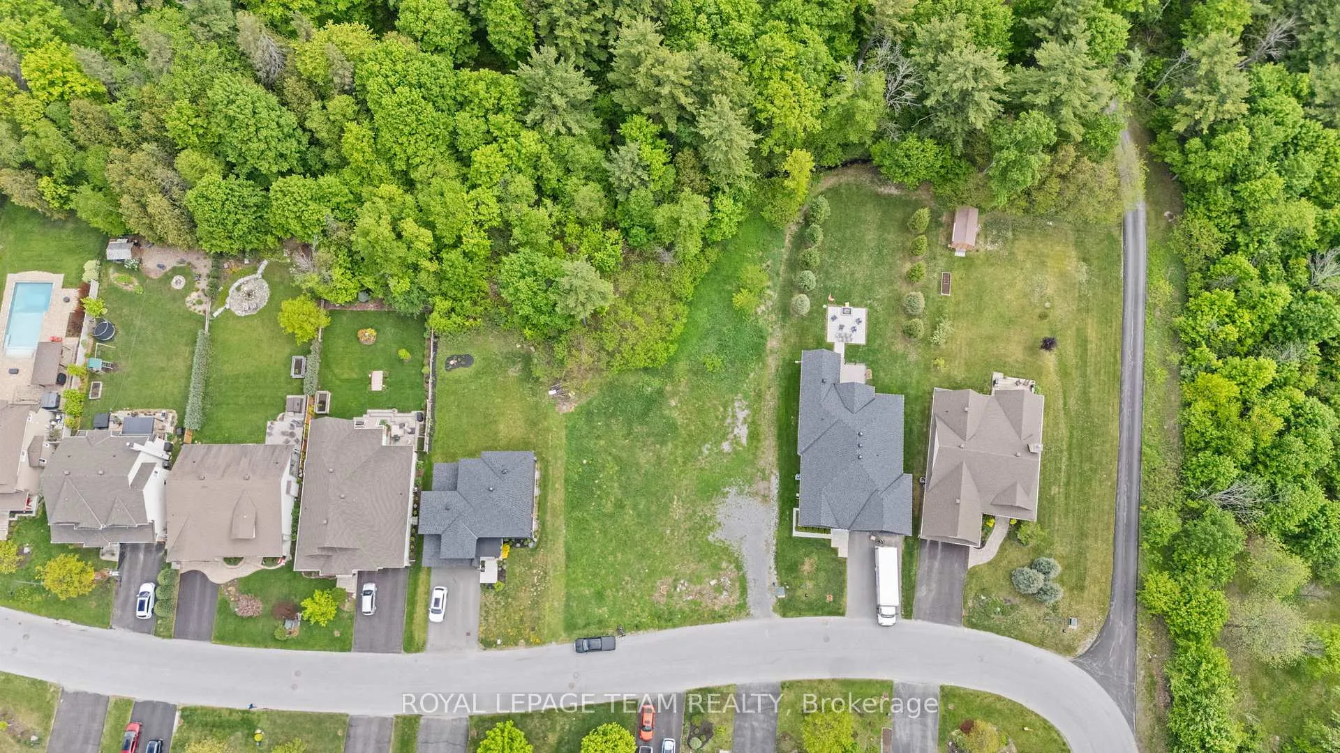 Photo 4 of 199 Charlie's Lane, Ottawa, Carp — HOMEH