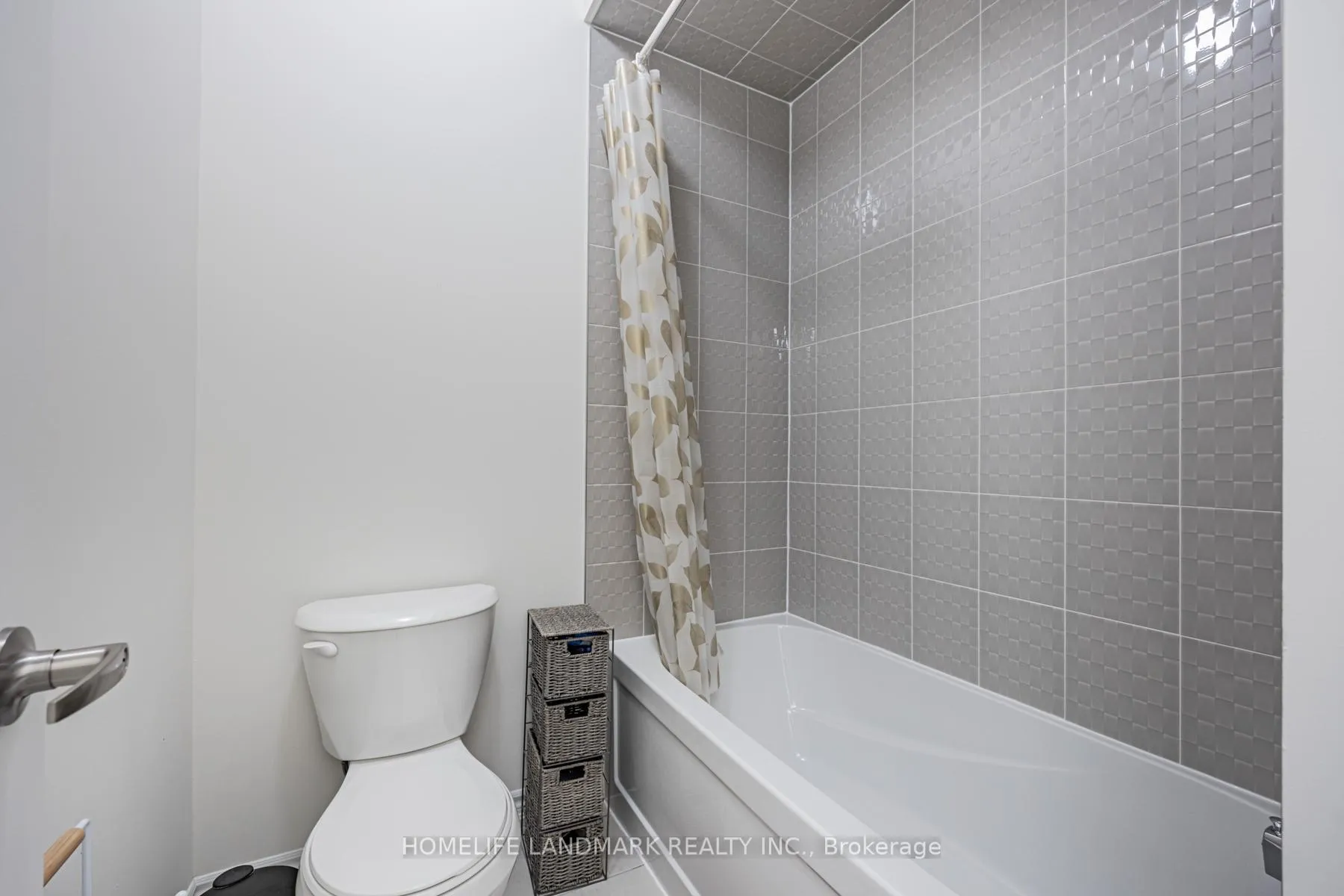 Photo 19 of 1102 Pisces Trail, Pickering, Rural Pickering — HOMEH