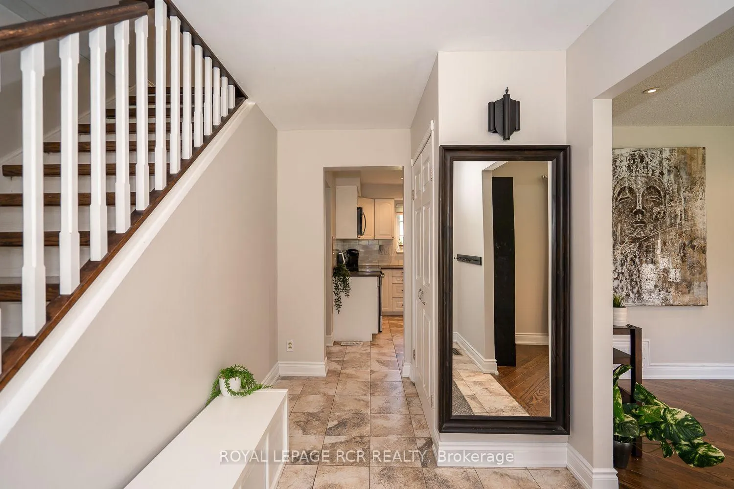 Photo 5 of 3 Brighton Place, Orangeville — HOMEH