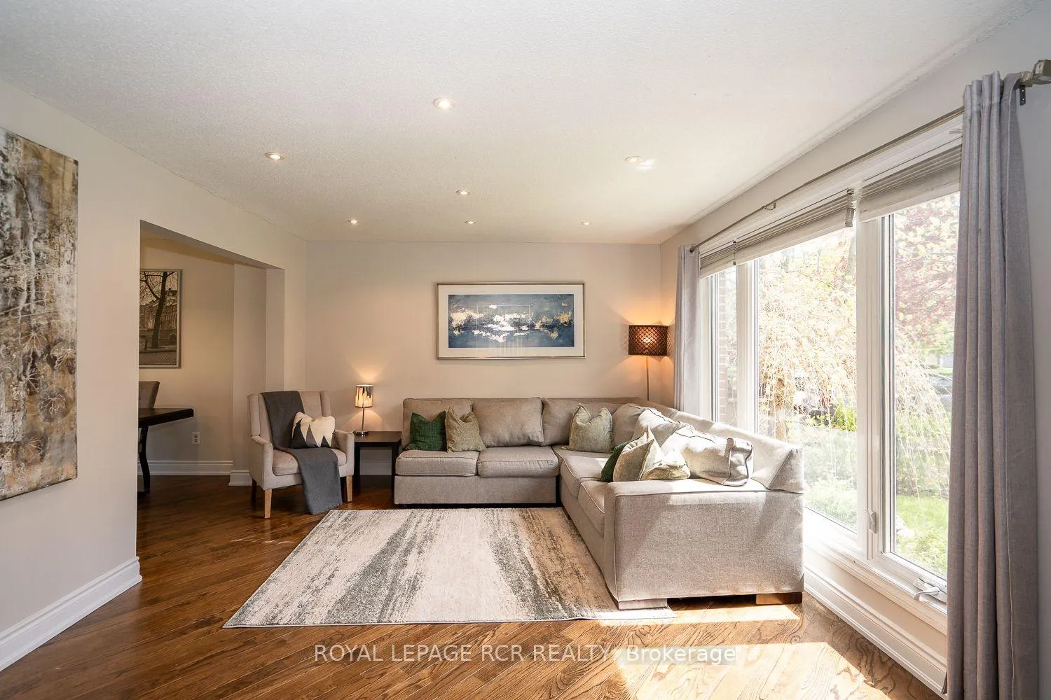 Photo 6 of 3 Brighton Place, Orangeville — HOMEH