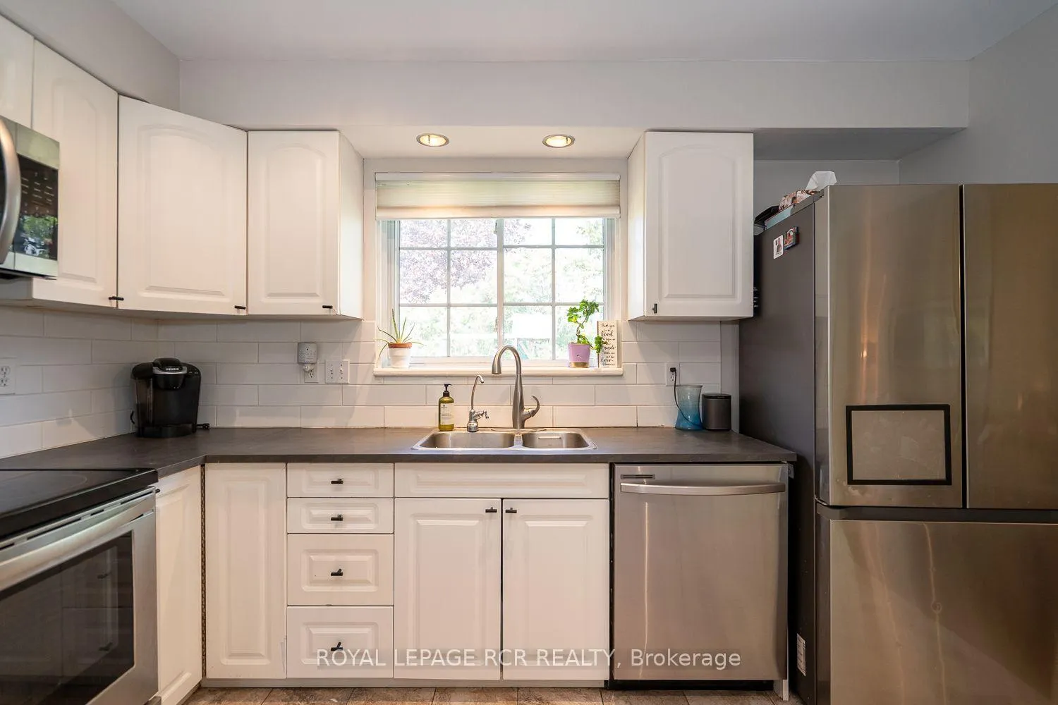 Photo 13 of 3 Brighton Place, Orangeville — HOMEH