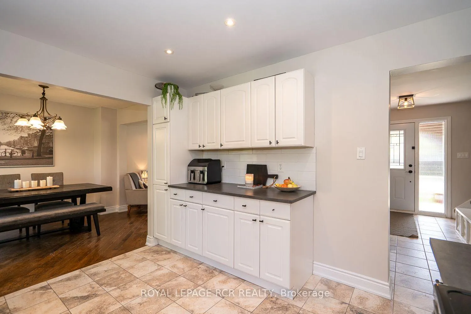 Photo 14 of 3 Brighton Place, Orangeville — HOMEH