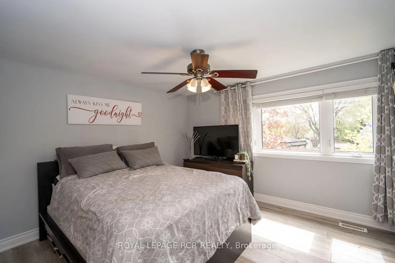 Photo 15 of 3 Brighton Place, Orangeville — HOMEH