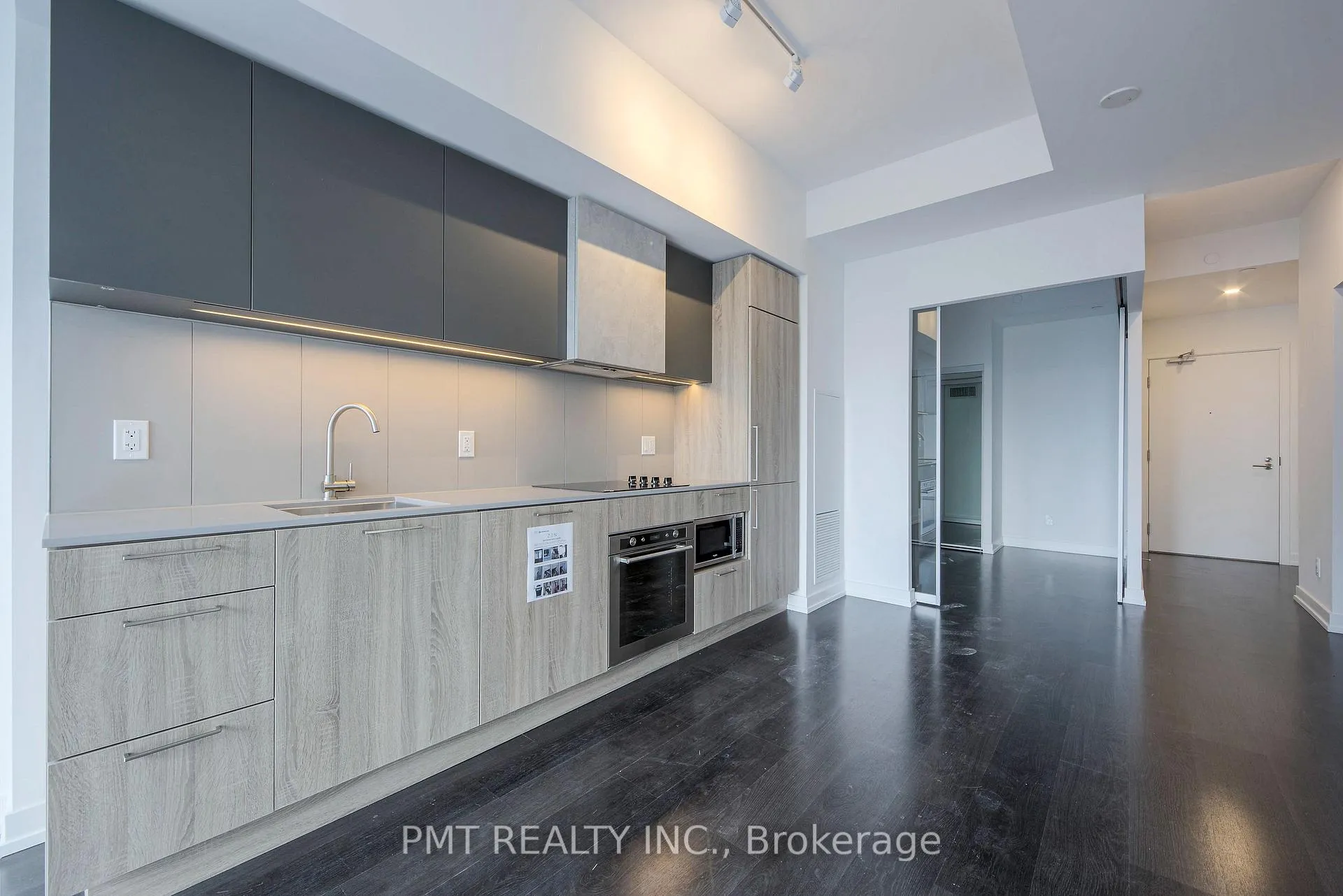 Photo 8 of Unit 710, 19 Western Battery Road, Toronto, Niagara — HOMEH