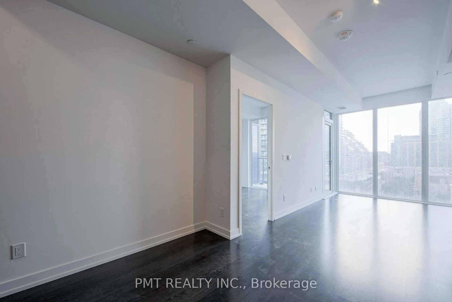 Photo 12 of Unit 710, 19 Western Battery Road, Toronto, Niagara — HOMEH