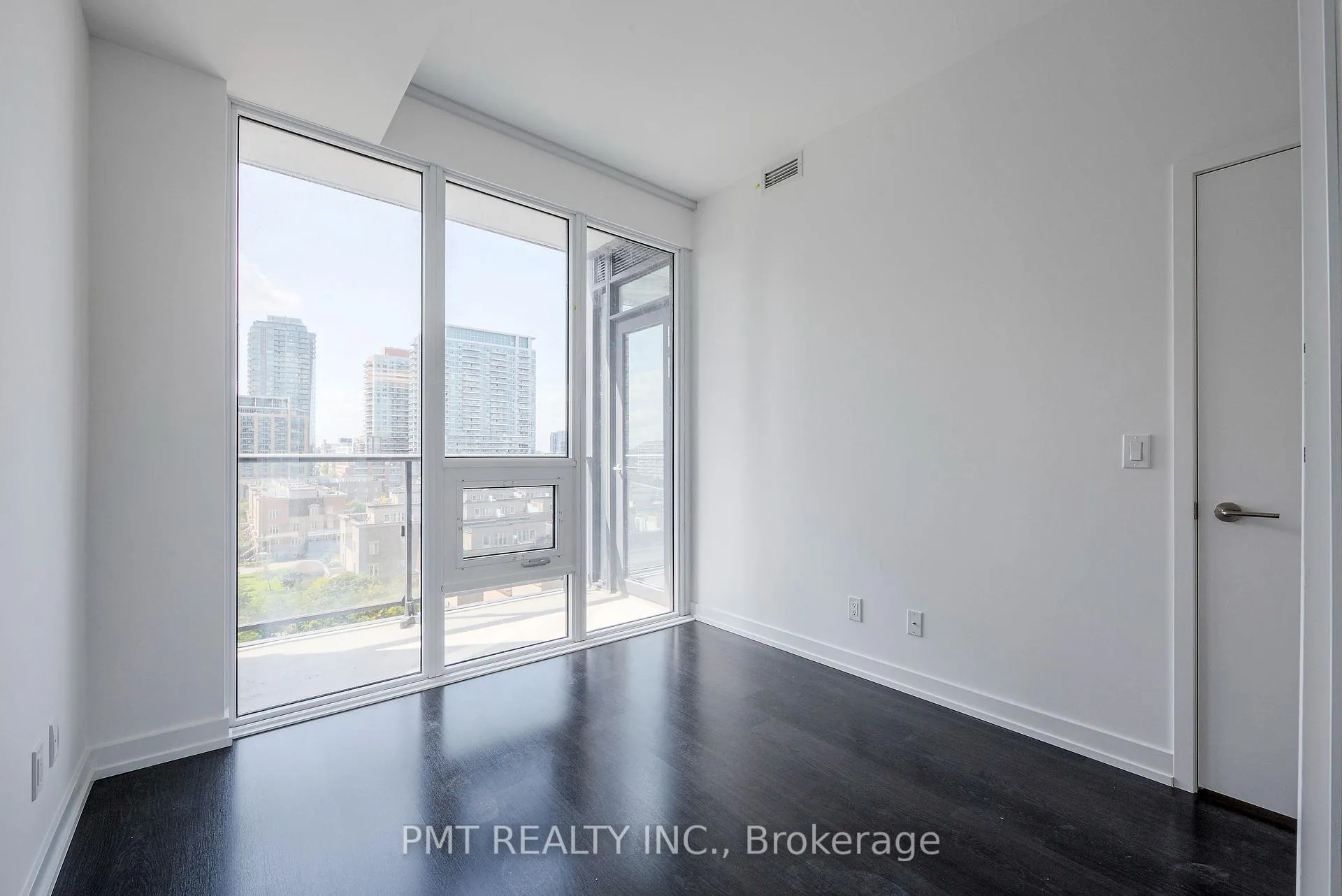 Photo 13 of Unit 710, 19 Western Battery Road, Toronto, Niagara — HOMEH