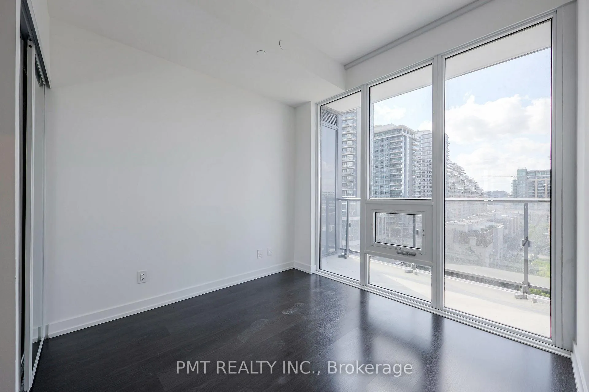 Photo 14 of Unit 710, 19 Western Battery Road, Toronto, Niagara — HOMEH