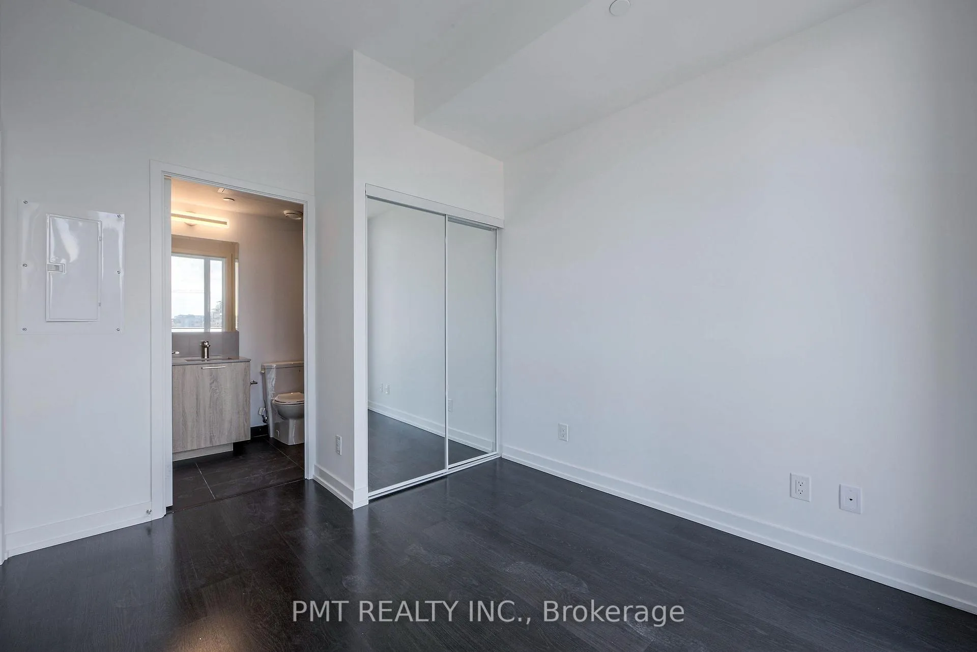 Photo 15 of Unit 710, 19 Western Battery Road, Toronto, Niagara — HOMEH