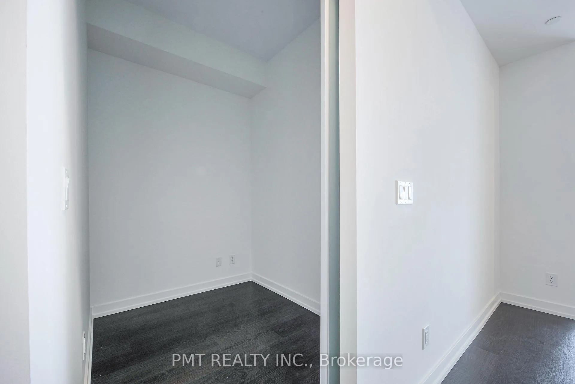 Photo 23 of Unit 710, 19 Western Battery Road, Toronto, Niagara — HOMEH