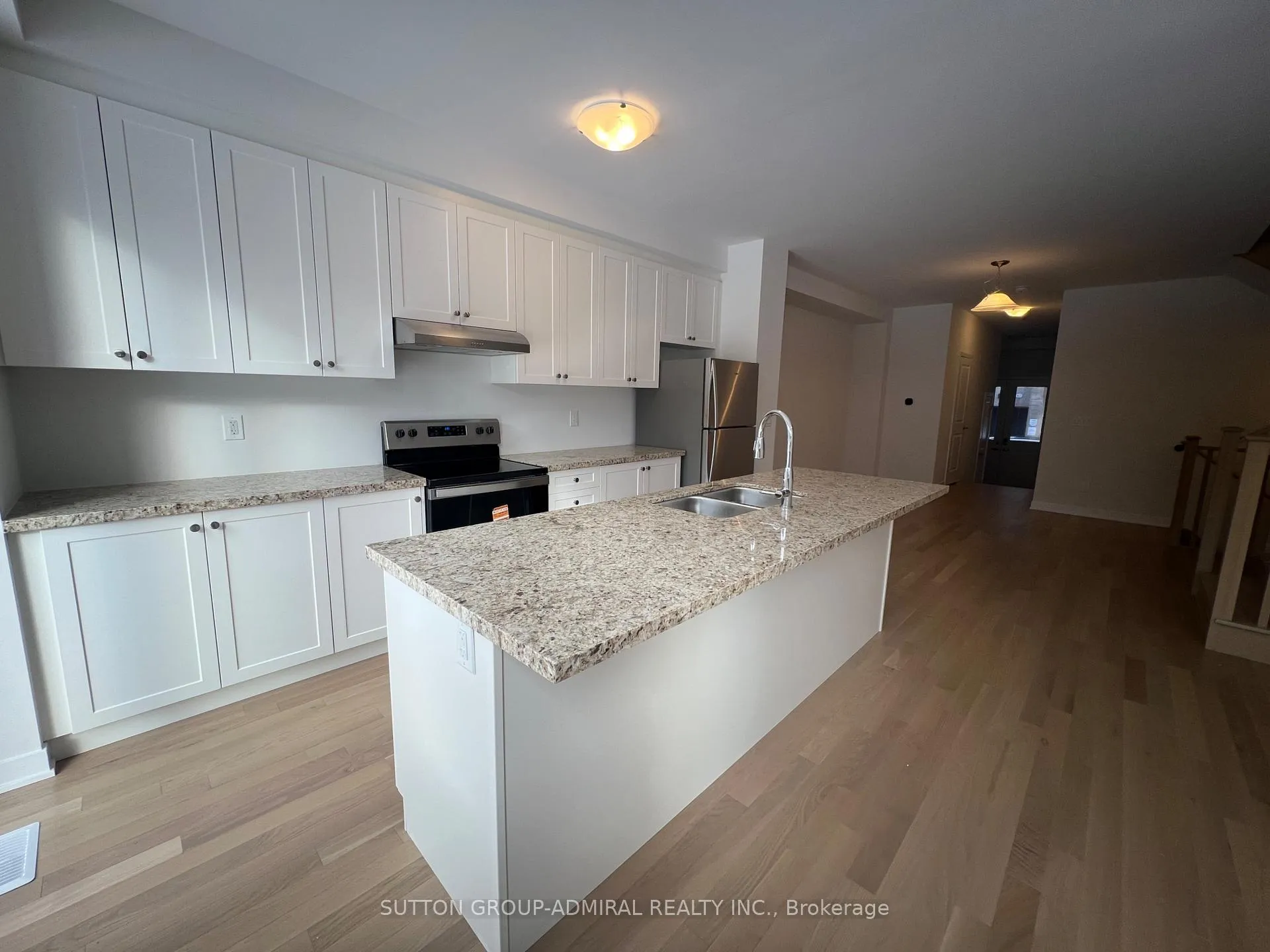 Photo 6 of 20 John Canning Way, Markham, Unionville — HOMEH