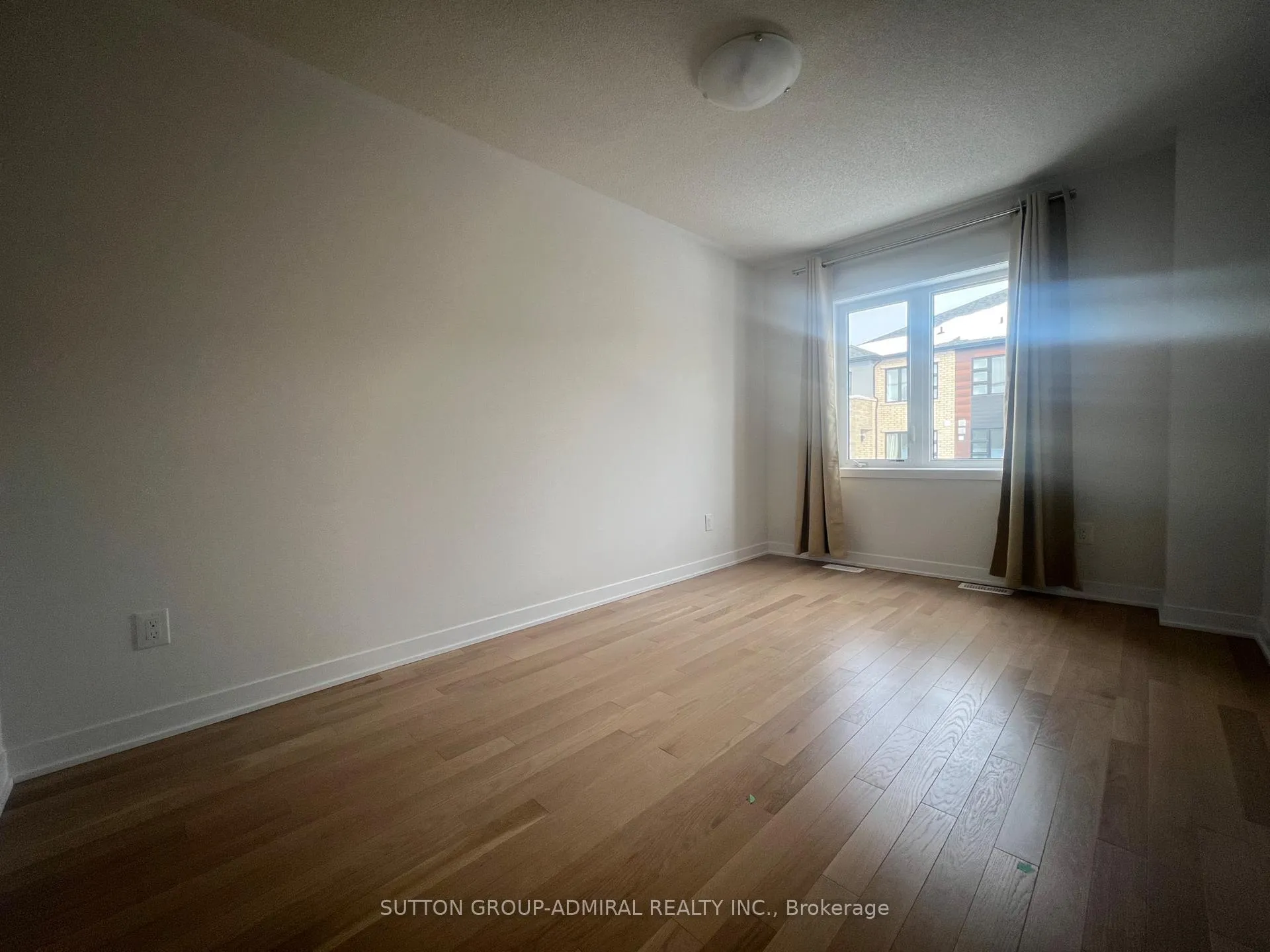 Photo 15 of 20 John Canning Way, Markham, Unionville — HOMEH