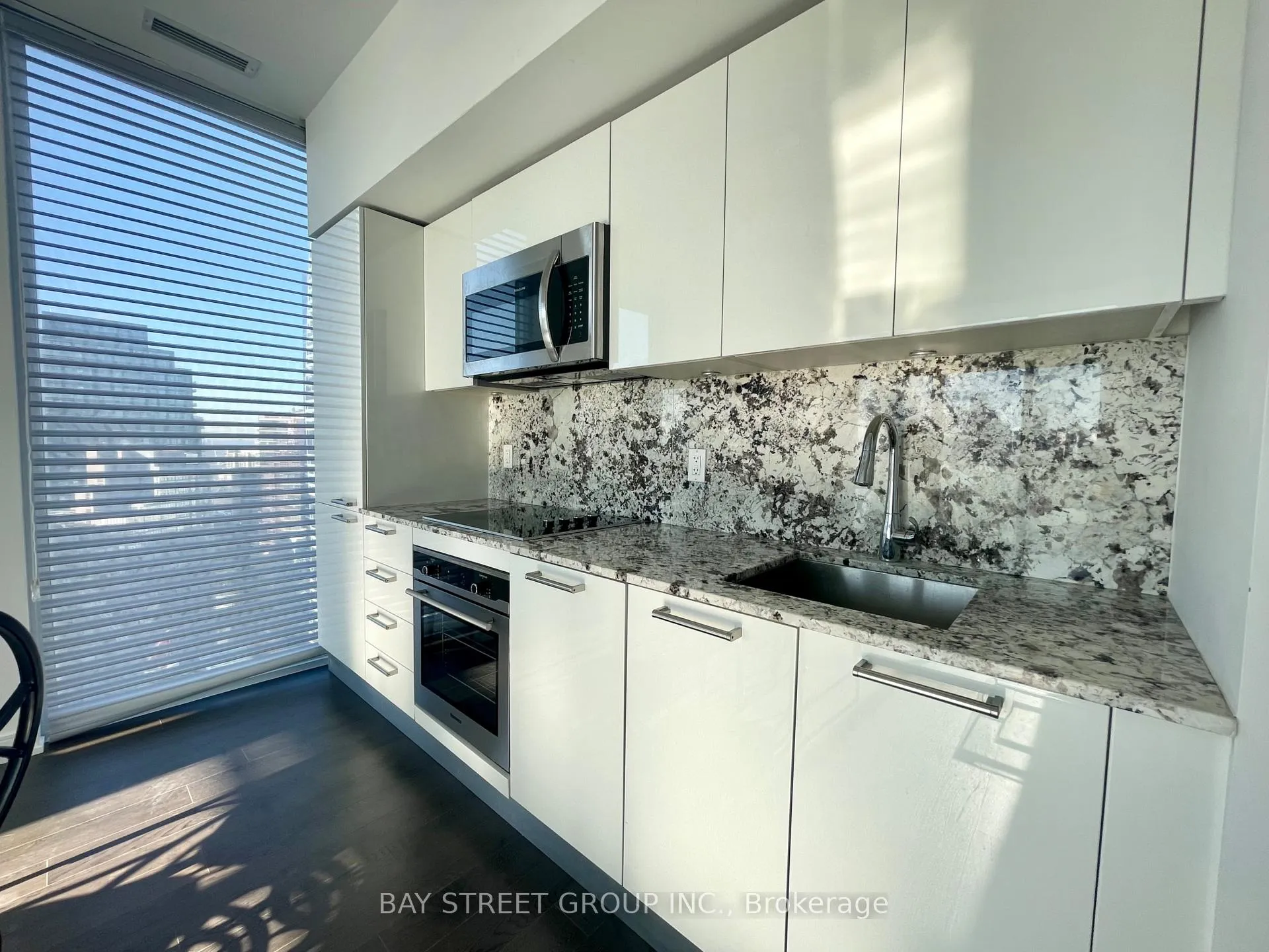 Photo 2 of Unit 3202, 28 Wellesley Street E, Toronto, Church-Yonge Corridor — HOMEH