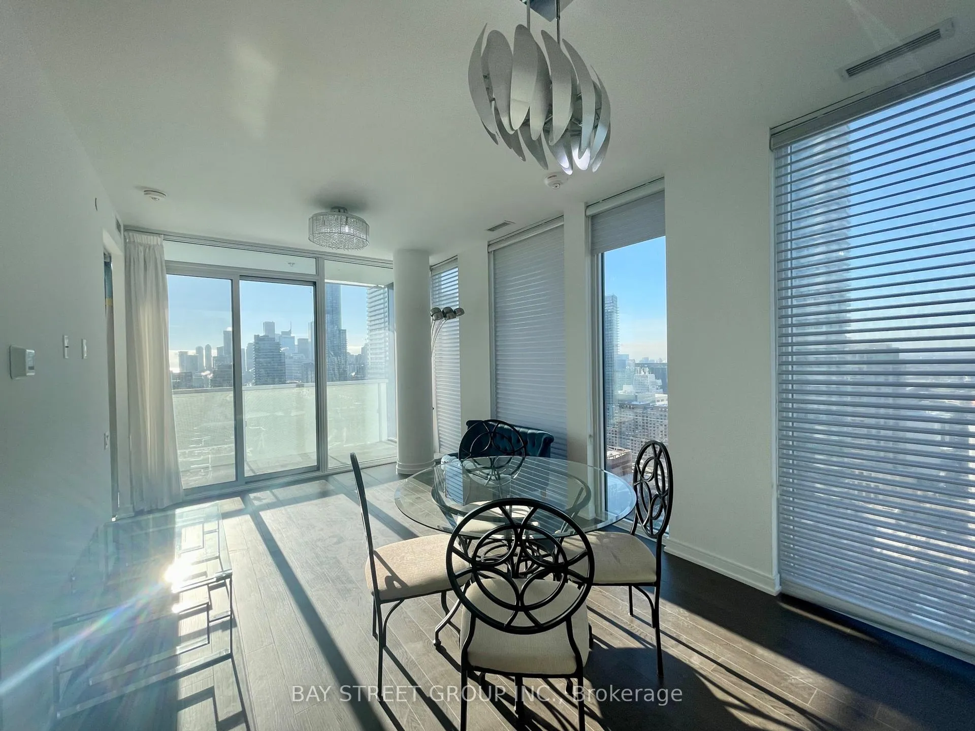 Photo 4 of Unit 3202, 28 Wellesley Street E, Toronto, Church-Yonge Corridor — HOMEH