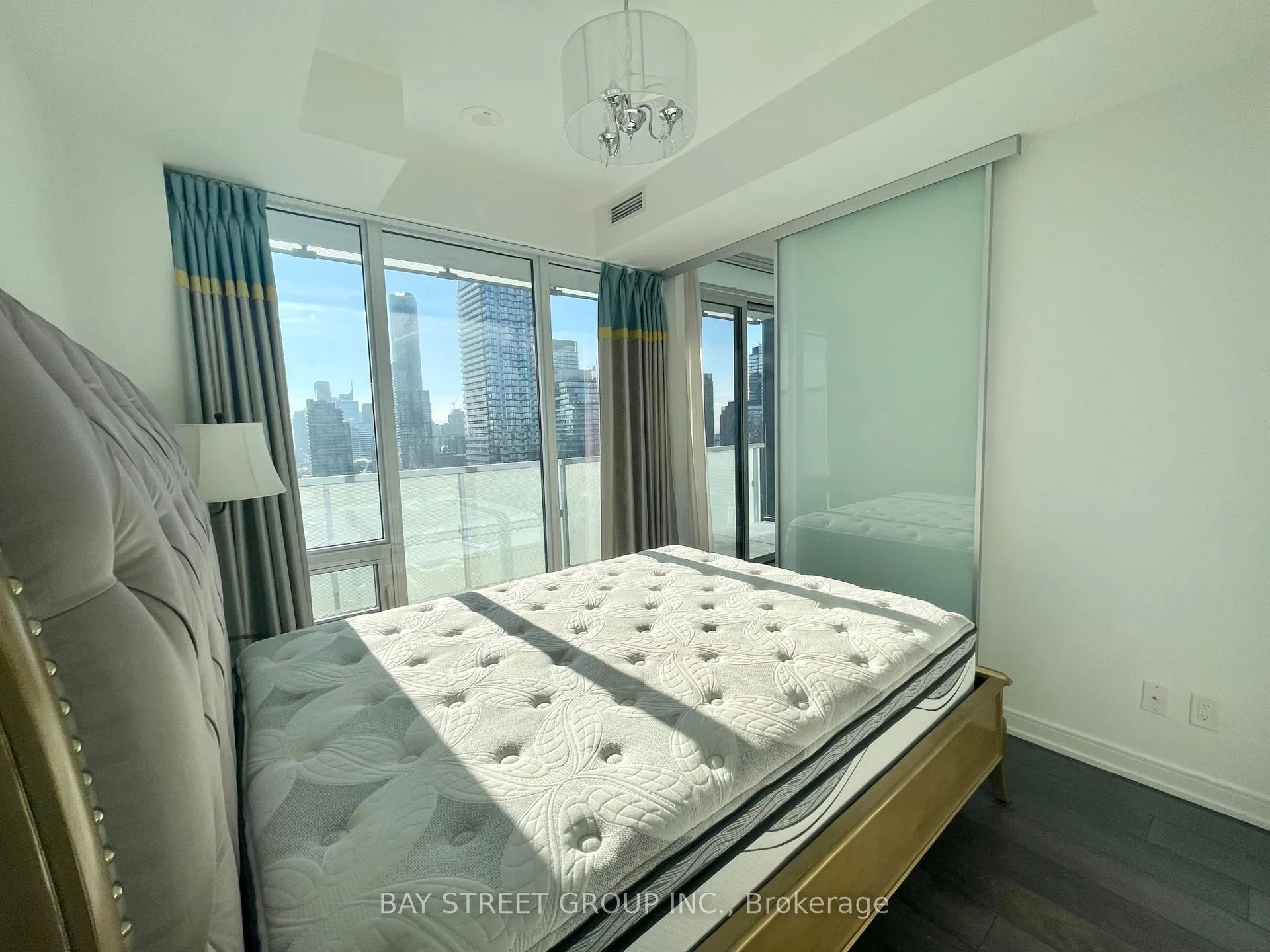 Photo 7 of Unit 3202, 28 Wellesley Street E, Toronto, Church-Yonge Corridor — HOMEH