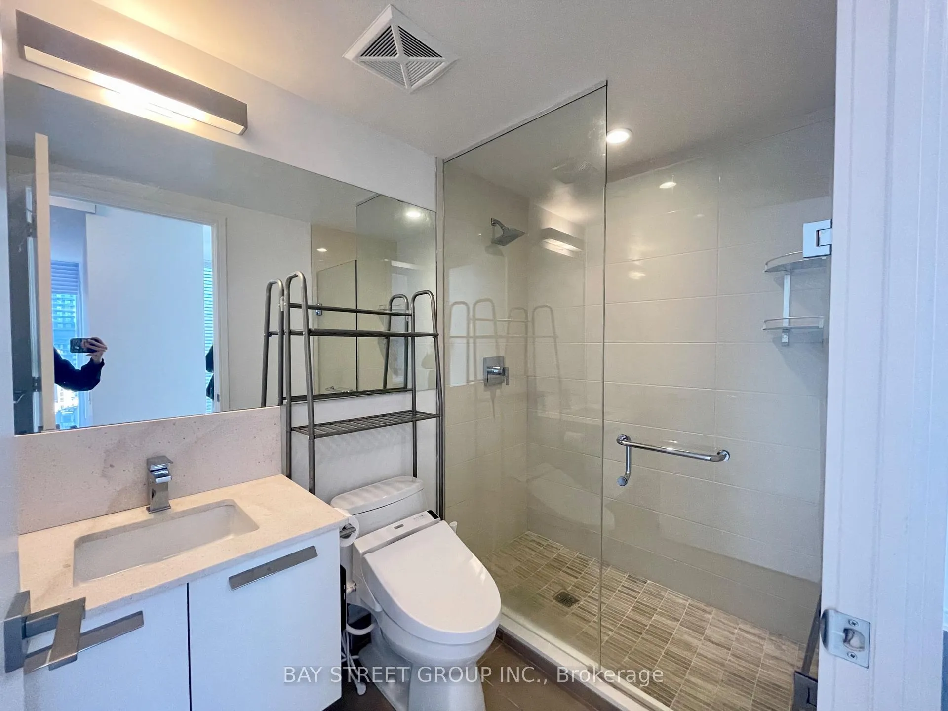 Photo 10 of Unit 3202, 28 Wellesley Street E, Toronto, Church-Yonge Corridor — HOMEH