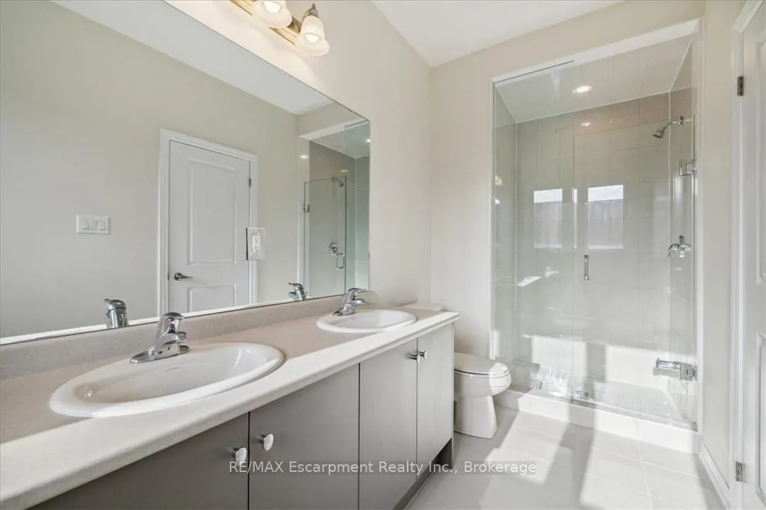Photo 23 of 1396 National Common, Burlington, Tyandaga — HOMEH