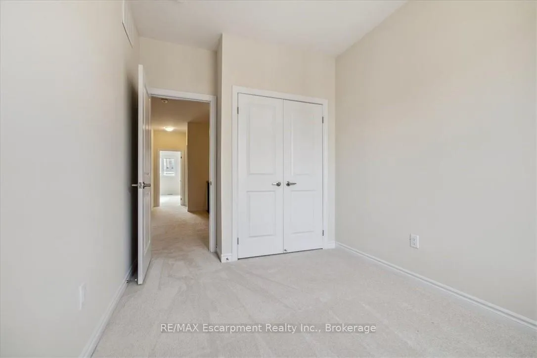 Photo 25 of 1396 National Common, Burlington, Tyandaga — HOMEH