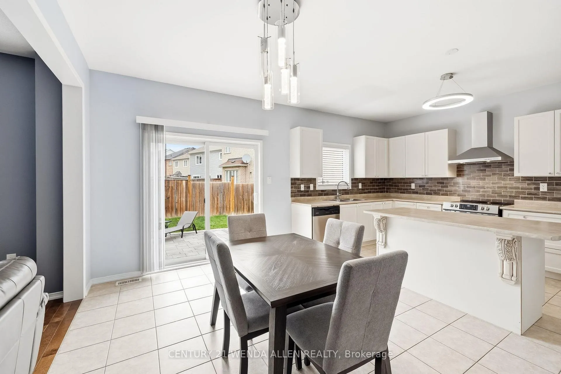 Photo 9 of 1965 Kurelo Drive, Oshawa, Taunton — HOMEH