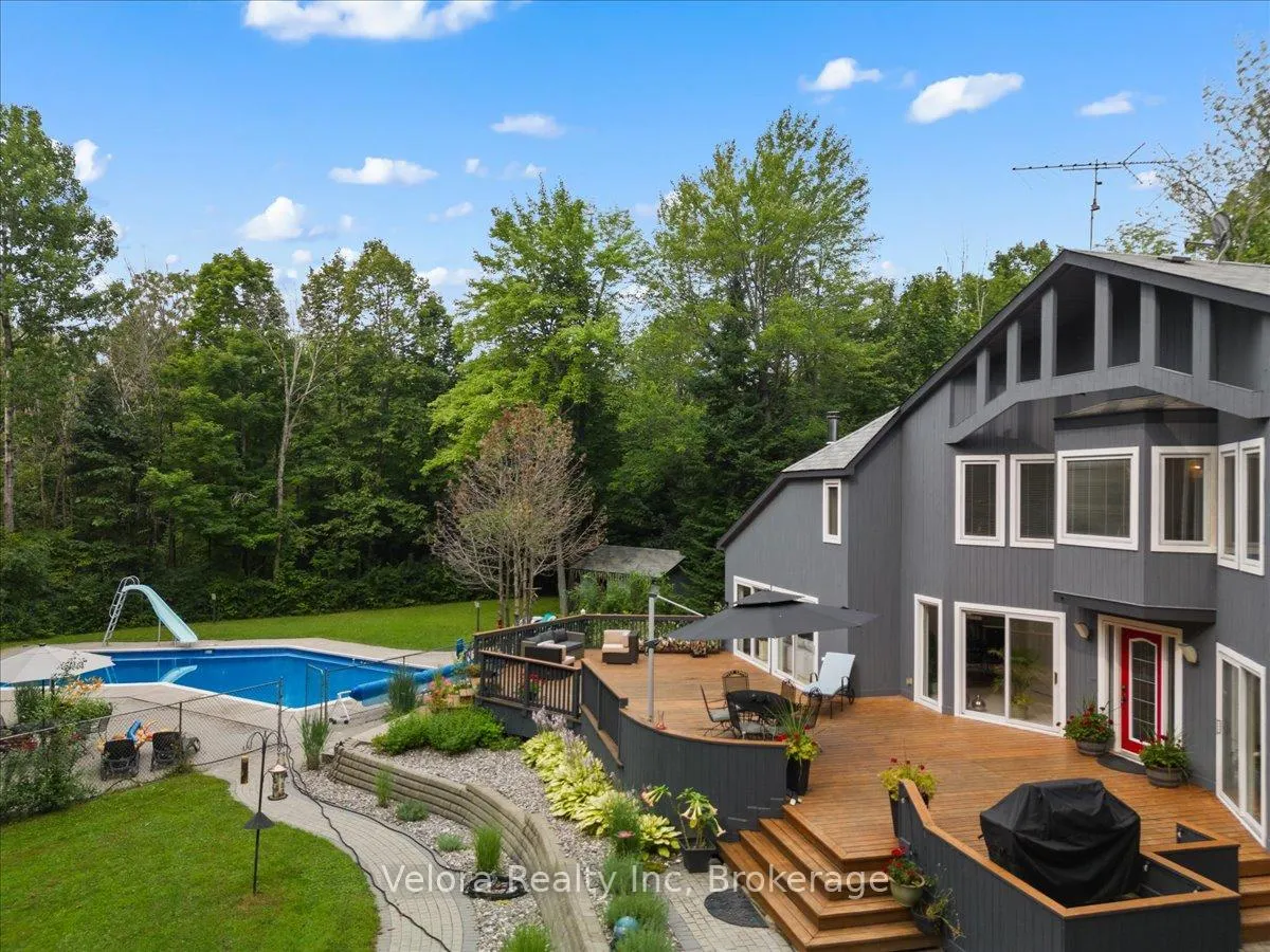 Photo 4 of 528 Opeongo Road, Renfrew — HOMEH
