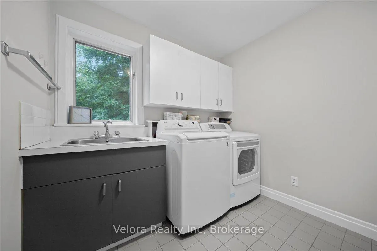Photo 15 of 528 Opeongo Road, Renfrew — HOMEH