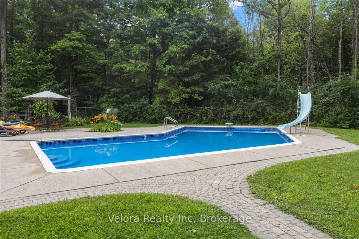 Photo 36 of 528 Opeongo Road, Renfrew — HOMEH
