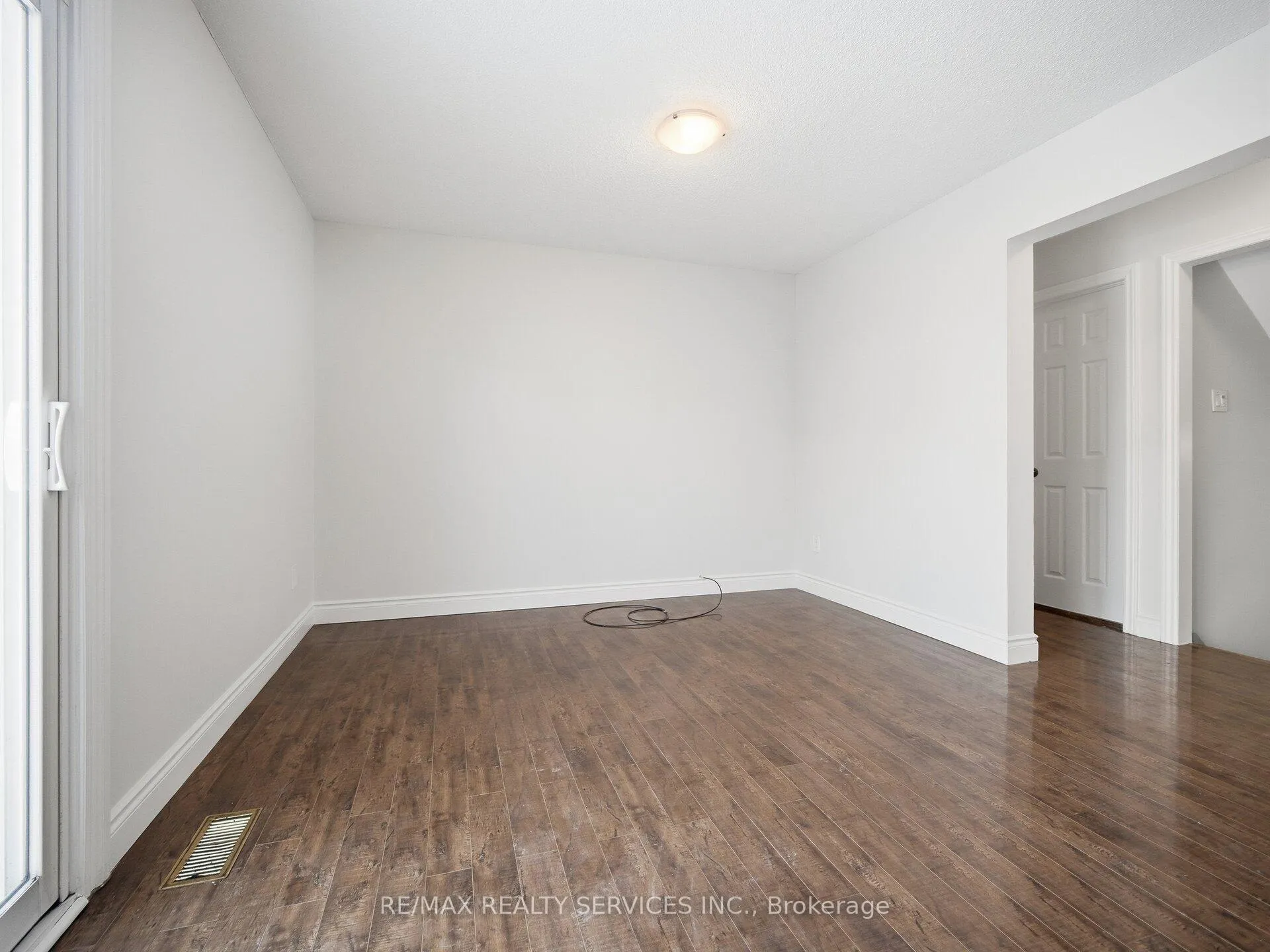 Photo 21 of Unit LOWER, 8 Deerpark Crescent S, Brampton, Brampton West — HOMEH