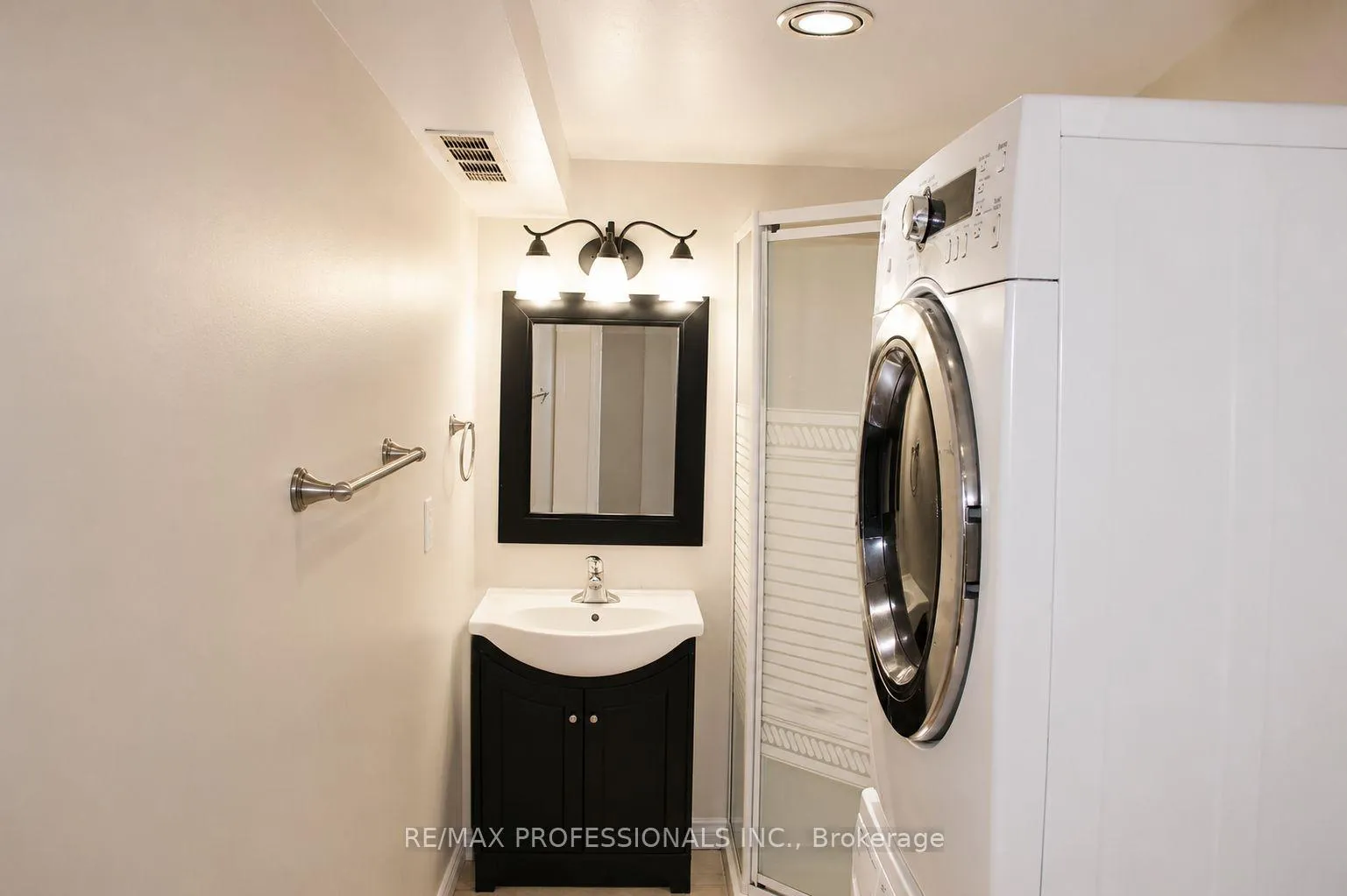 Photo 9 of Unit Basement, 67 Whistler Court, Markham, Milliken Mills West — HOMEH