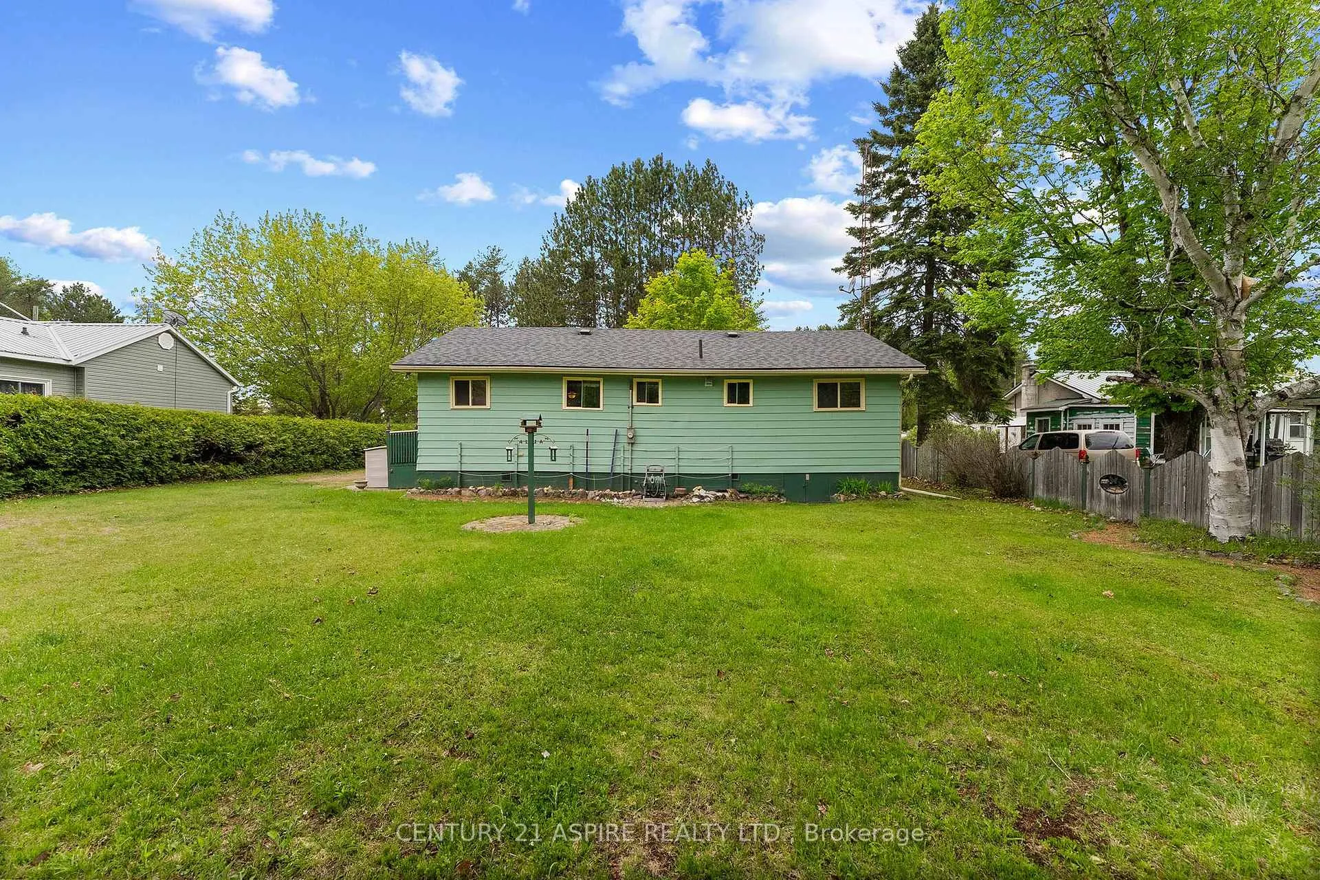 Photo 24 of 37 Mill Street, South Algonquin — HOMEH