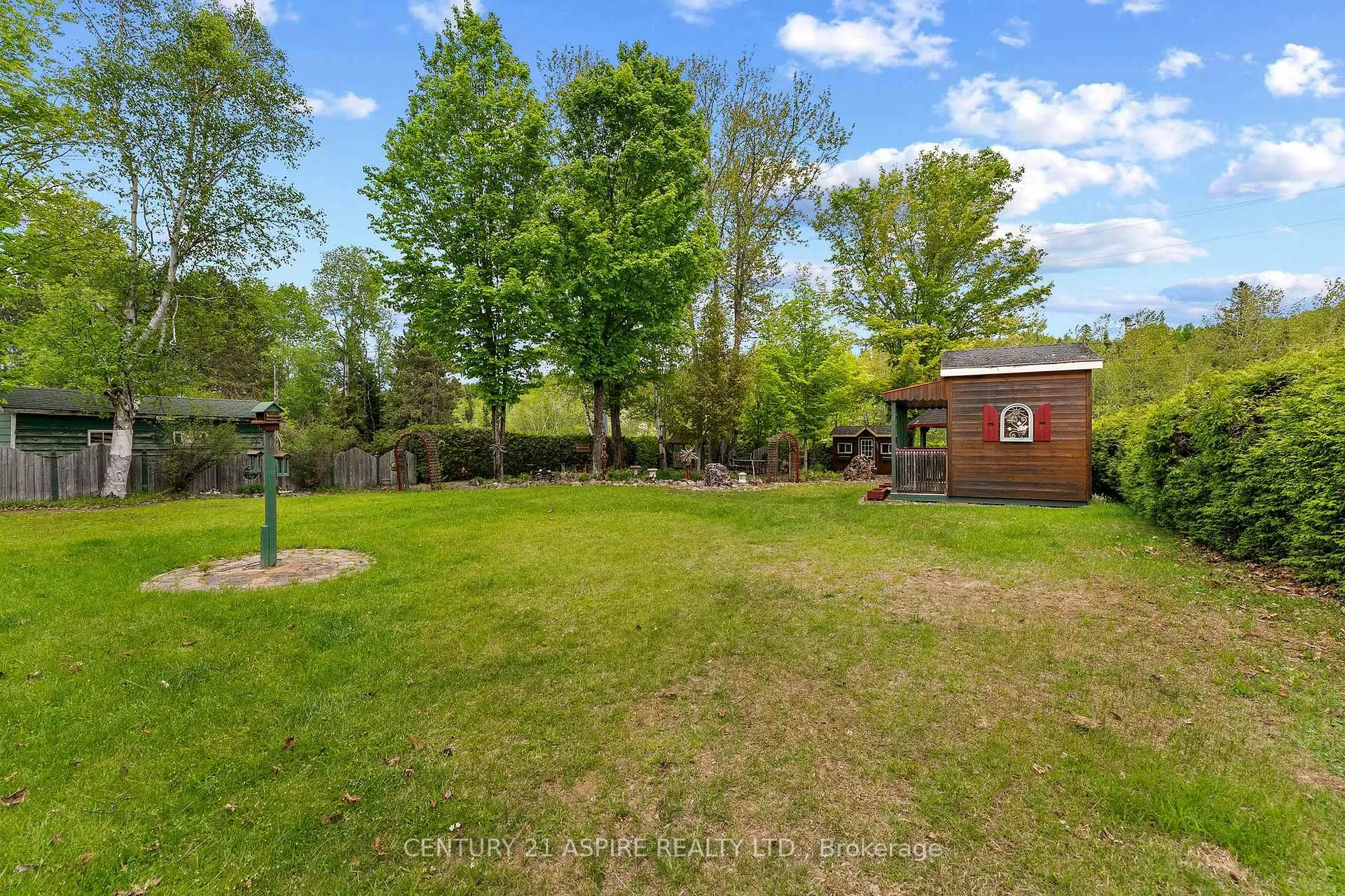 Photo 25 of 37 Mill Street, South Algonquin — HOMEH
