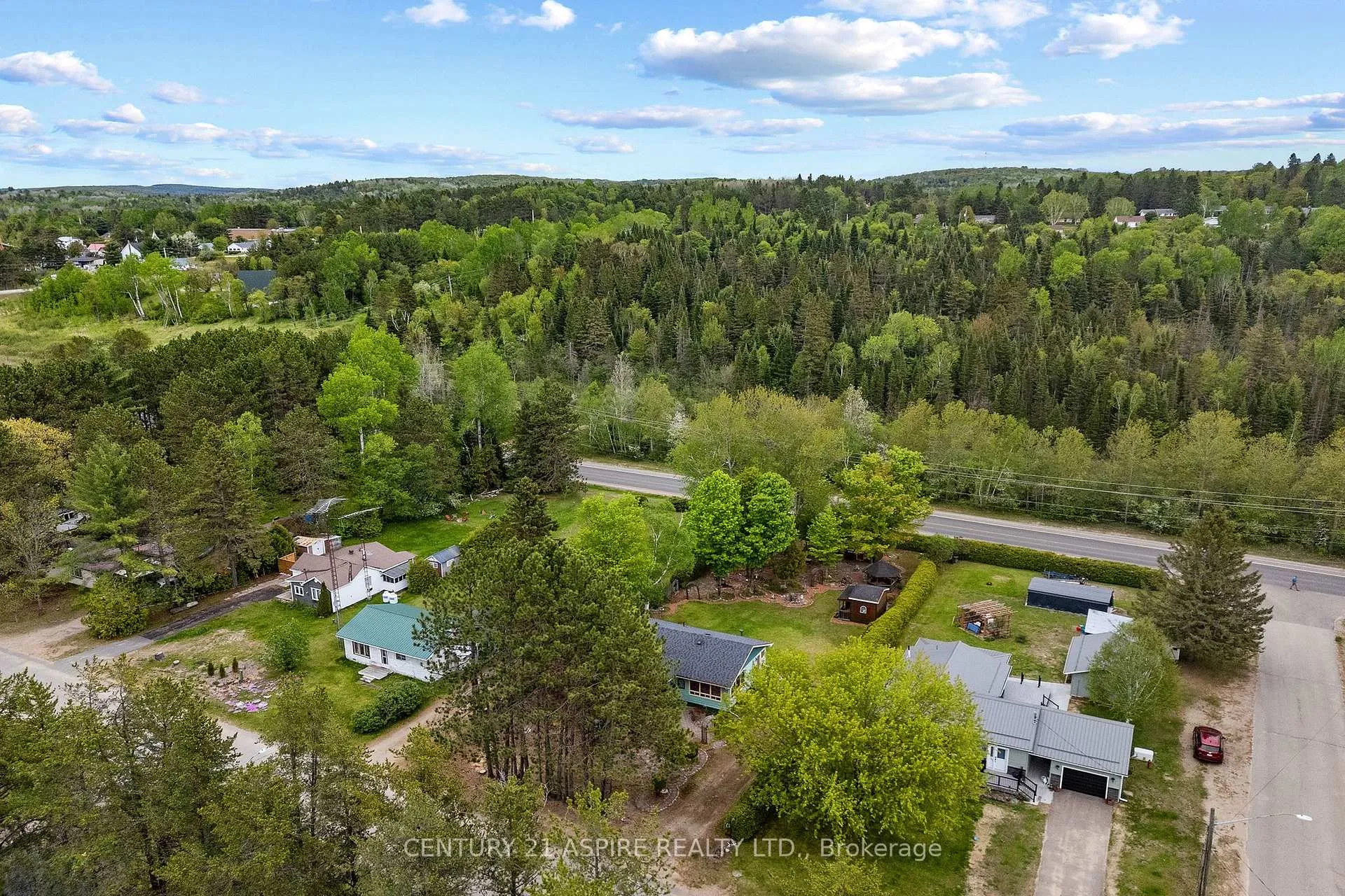 Photo 34 of 37 Mill Street, South Algonquin — HOMEH
