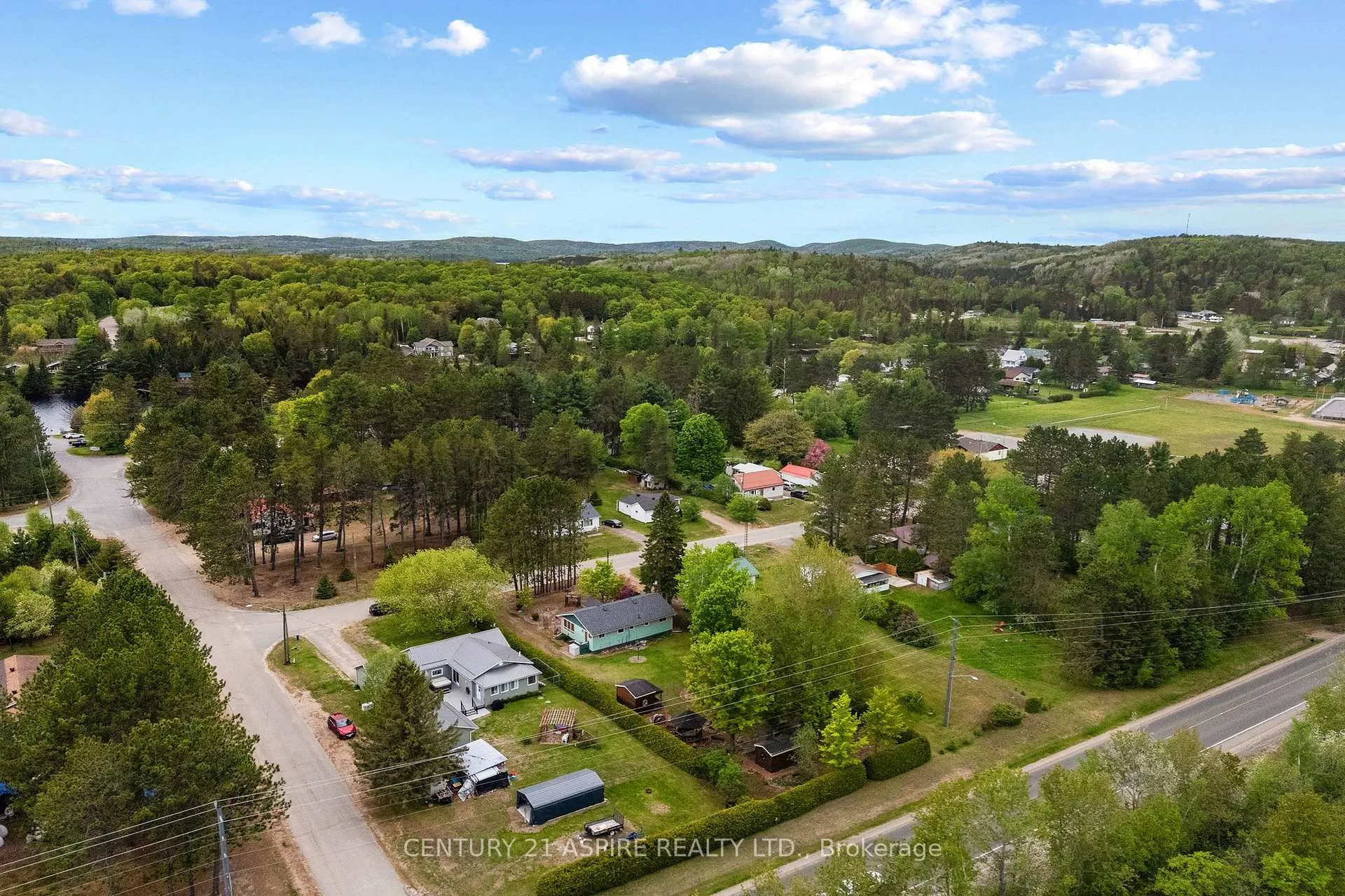 Photo 35 of 37 Mill Street, South Algonquin — HOMEH