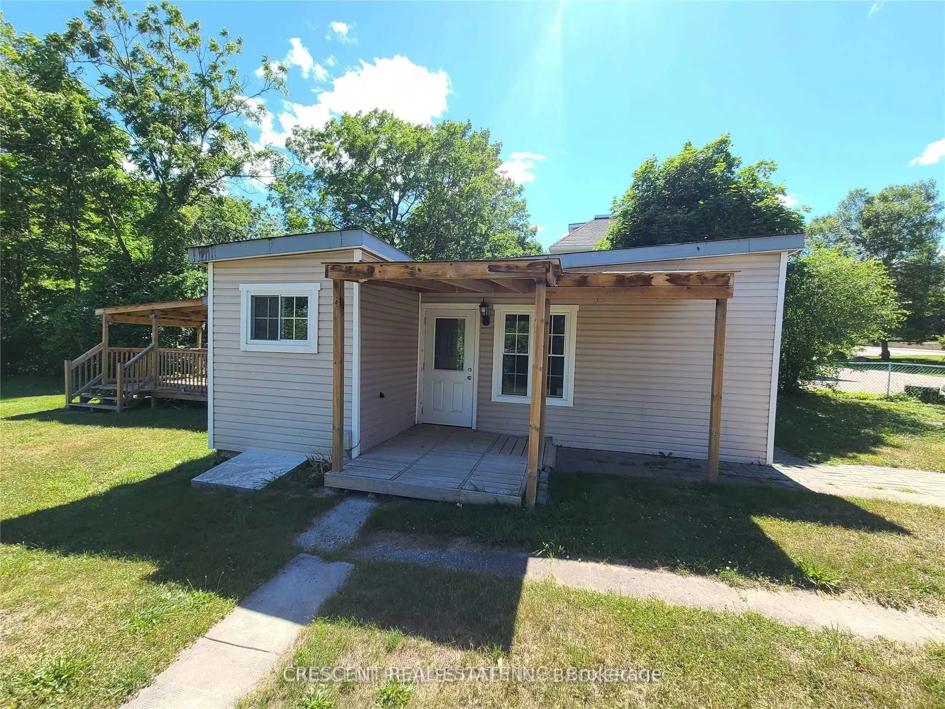 Front of Unit Garden Suite, 261 Barrie Road