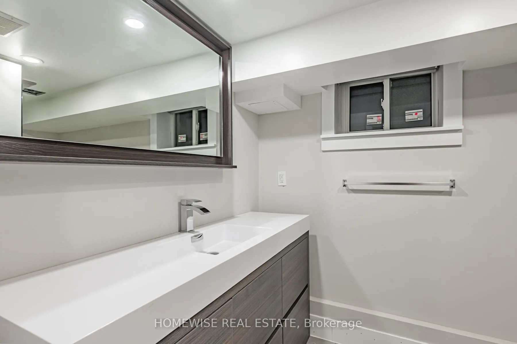 Photo 12 of Unit Lower, 68 Fairleigh Crescent, Toronto, Forest Hill North — HOMEH