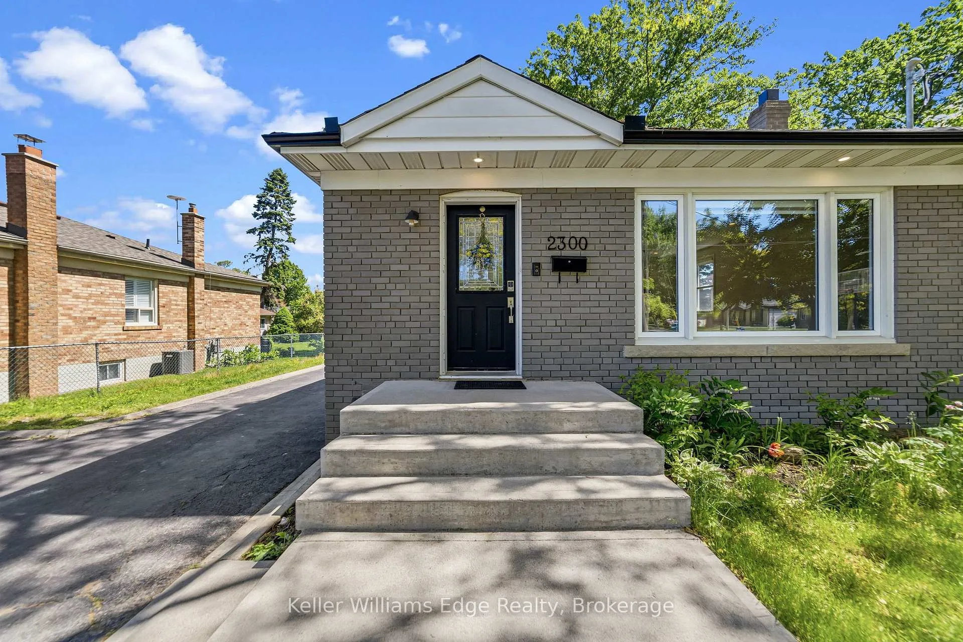 Photo 3 of Unit Upper, 2300 Wagner Crescent, Burlington, Brant — HOMEH