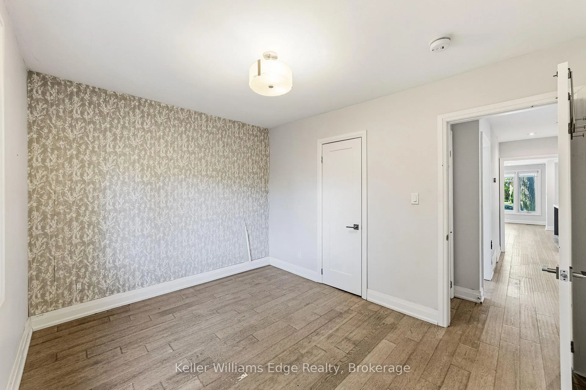 Photo 17 of Unit Upper, 2300 Wagner Crescent, Burlington, Brant — HOMEH