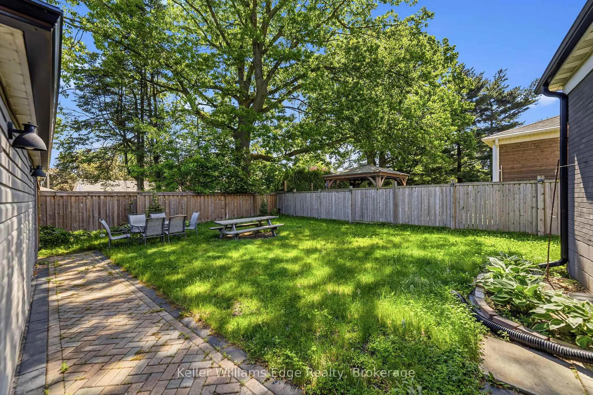 Photo 18 of Unit Upper, 2300 Wagner Crescent, Burlington, Brant — HOMEH