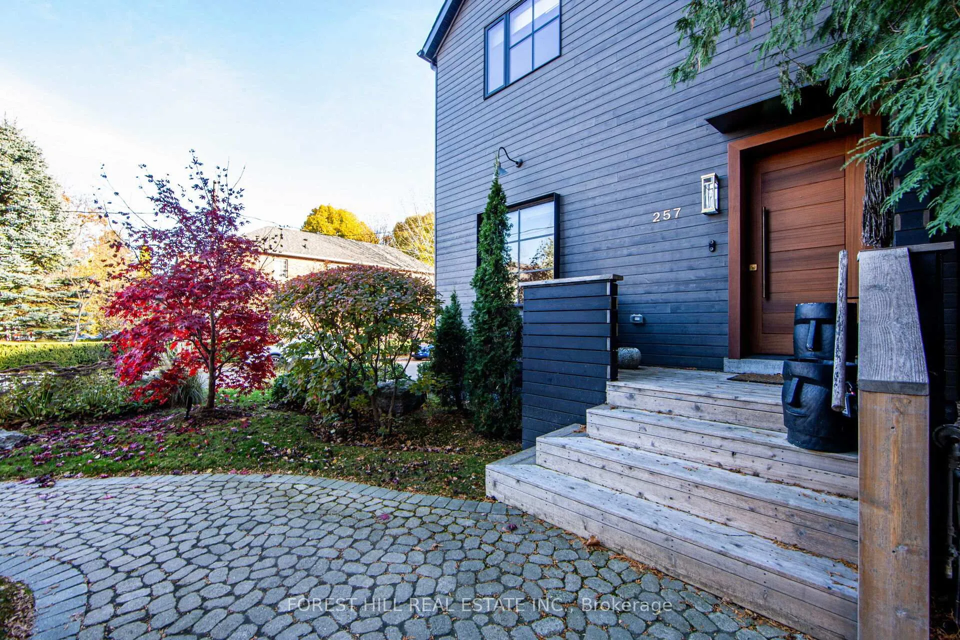 Photo 3 of 257 Manor Road E, Toronto, Mount Pleasant East — HOMEH