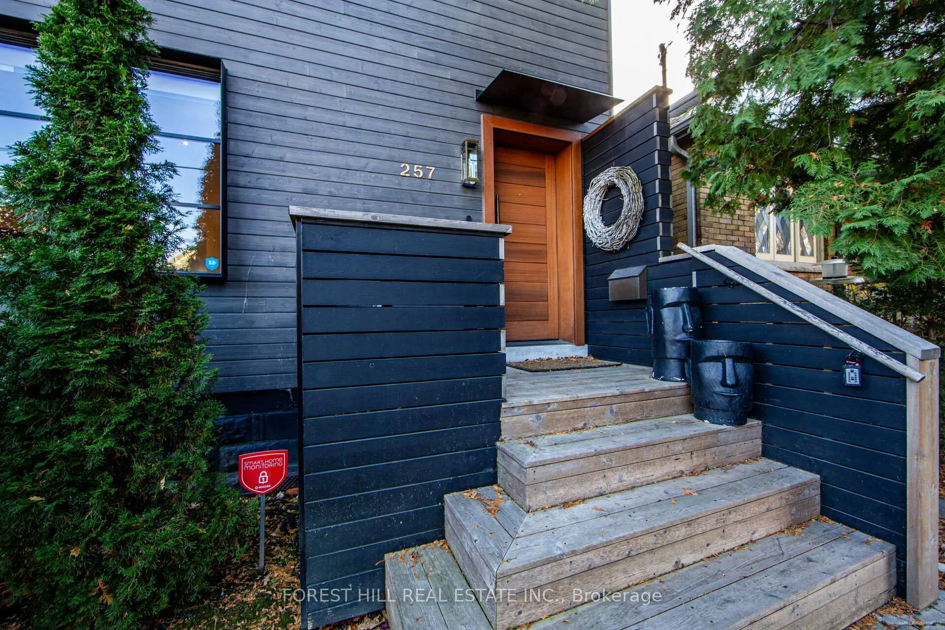 Photo 4 of 257 Manor Road E, Toronto, Mount Pleasant East — HOMEH