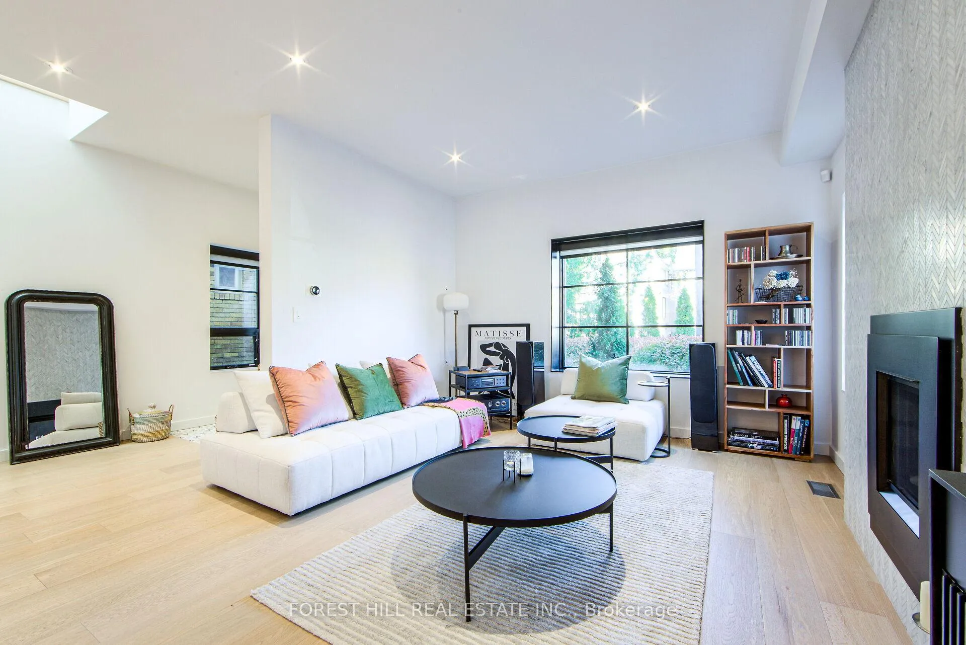 Photo 9 of 257 Manor Road E, Toronto, Mount Pleasant East — HOMEH